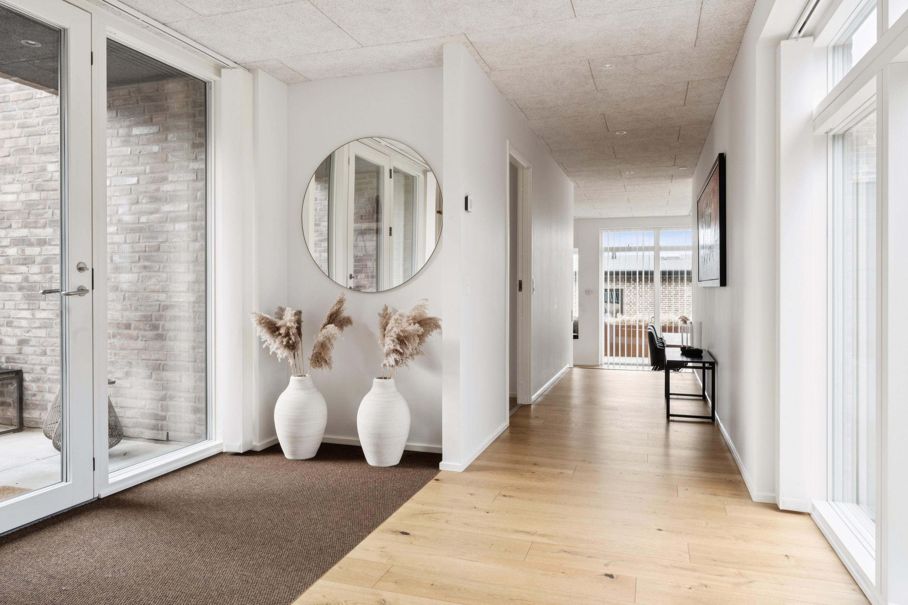 Fremhævet entre billede i fuldskærmstilstand. Billede af Høje Støvring 216, 9530 Støvring