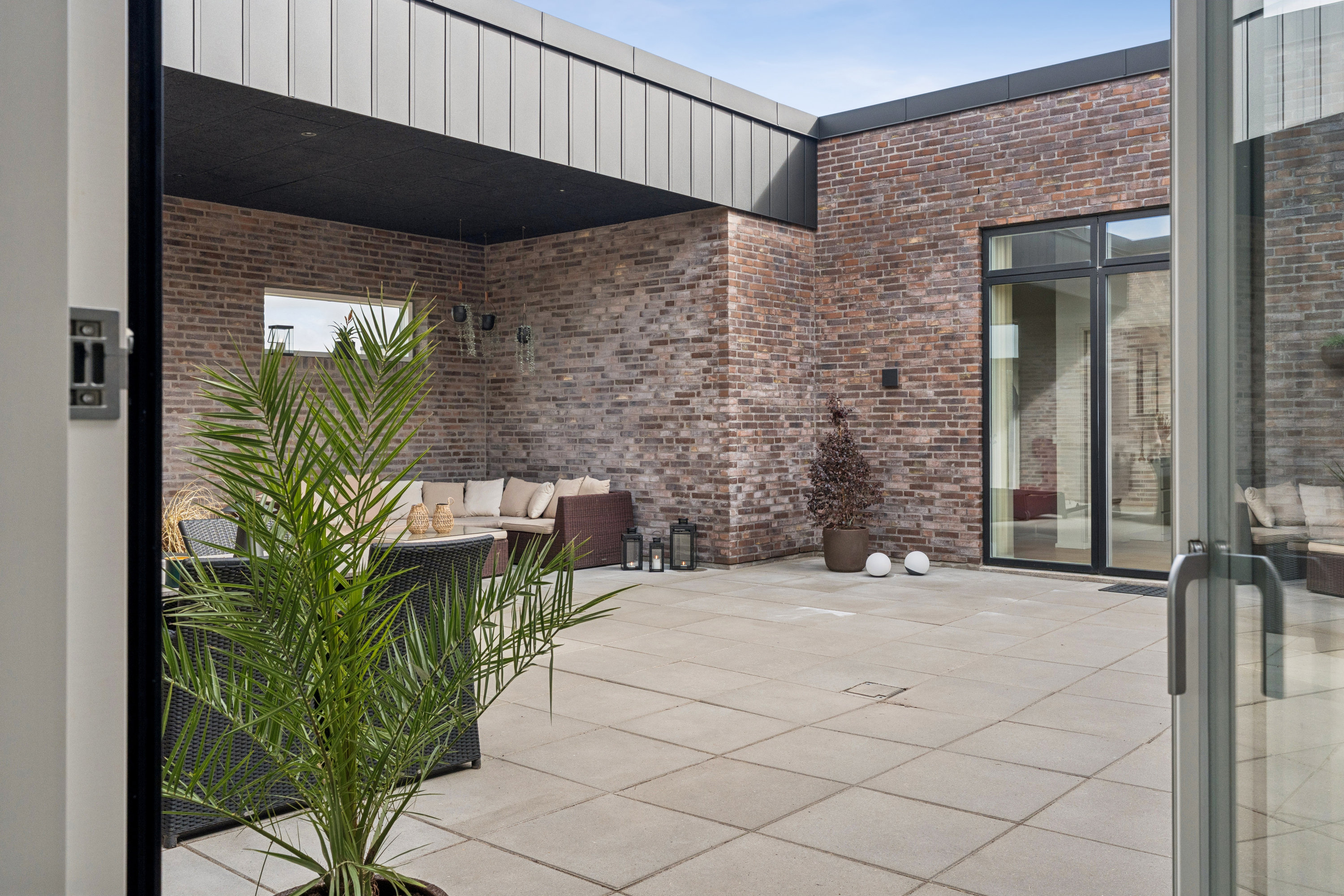 Fremhævet terrasse billede i fuldskærmstilstand. Billede af Høje Støvring 216, 9530 Støvring