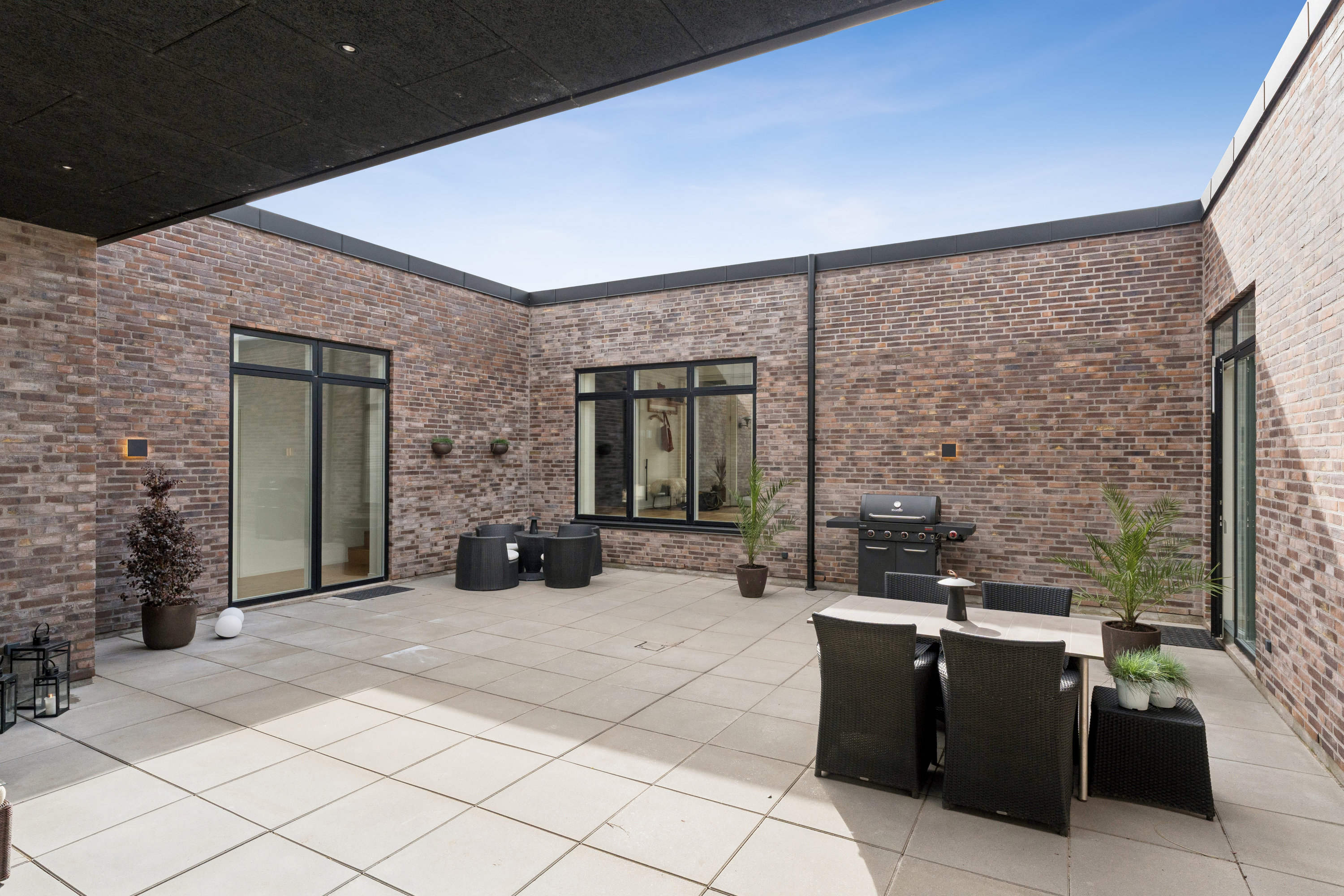 Fremhævet terrasse billede i fuldskærmstilstand. Billede af Høje Støvring 216, 9530 Støvring