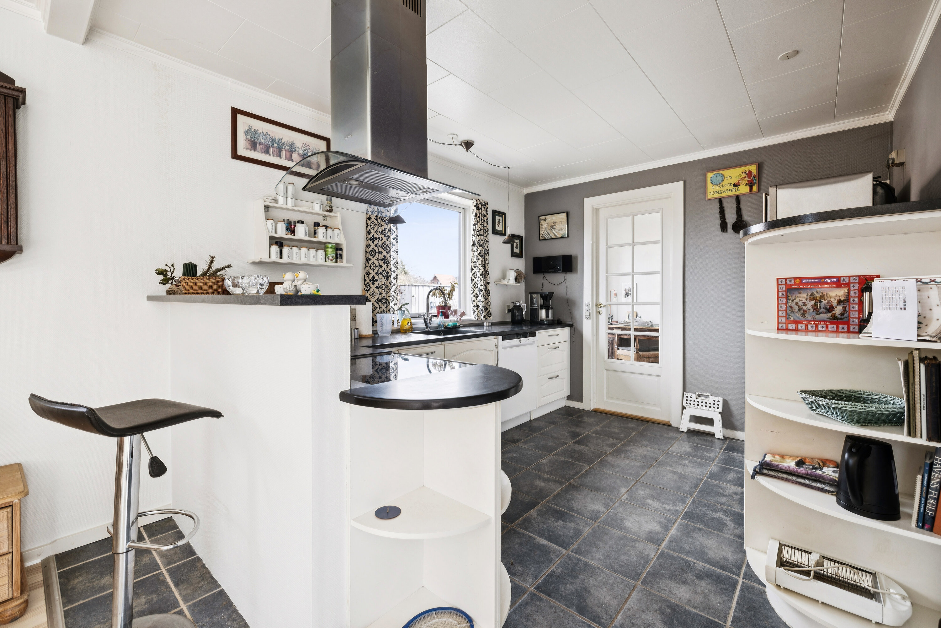 Fremhævet køkken billede i fuldskærmstilstand. Billede af Lønkildevej 5, Lindelse, 5900 Rudkøbing
