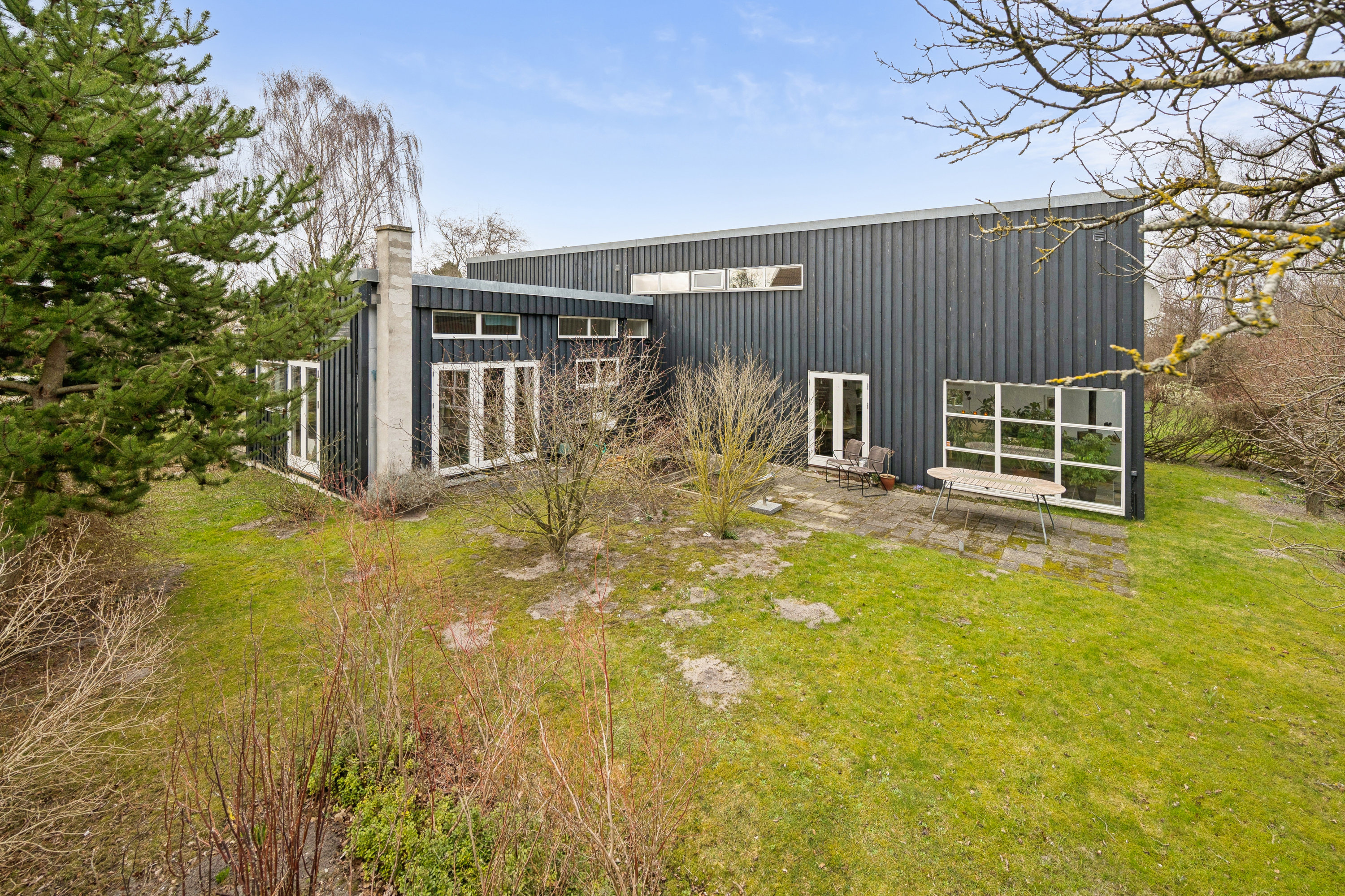 Fremhævet have billede i fuldskærmstilstand. Billede af Søndersøvej 50, 8240 Risskov