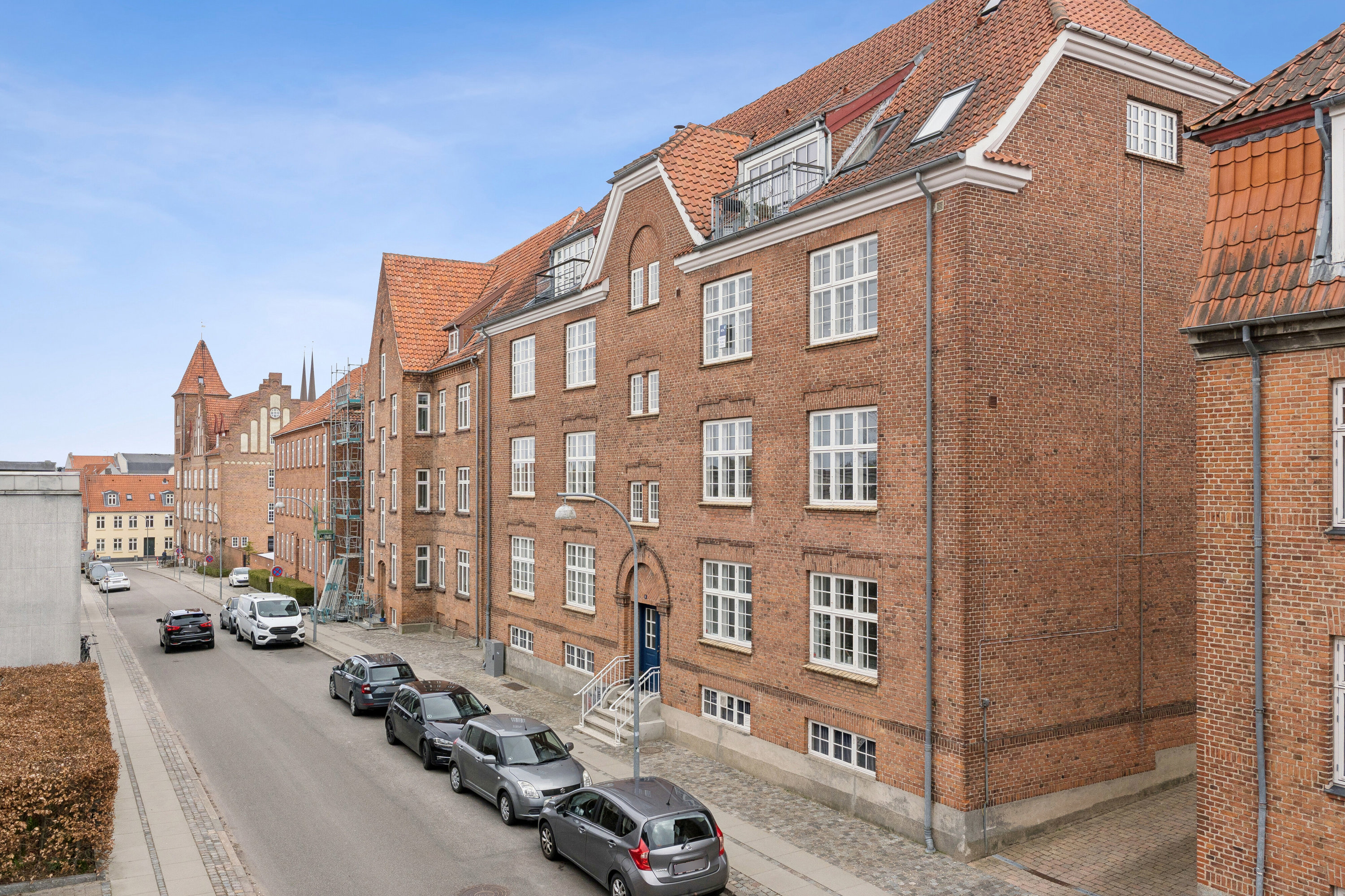 Fremhævet udendørs billede i fuldskærmstilstand. Billede af Kornerups Vænge 6, 3. th., 4000 Roskilde