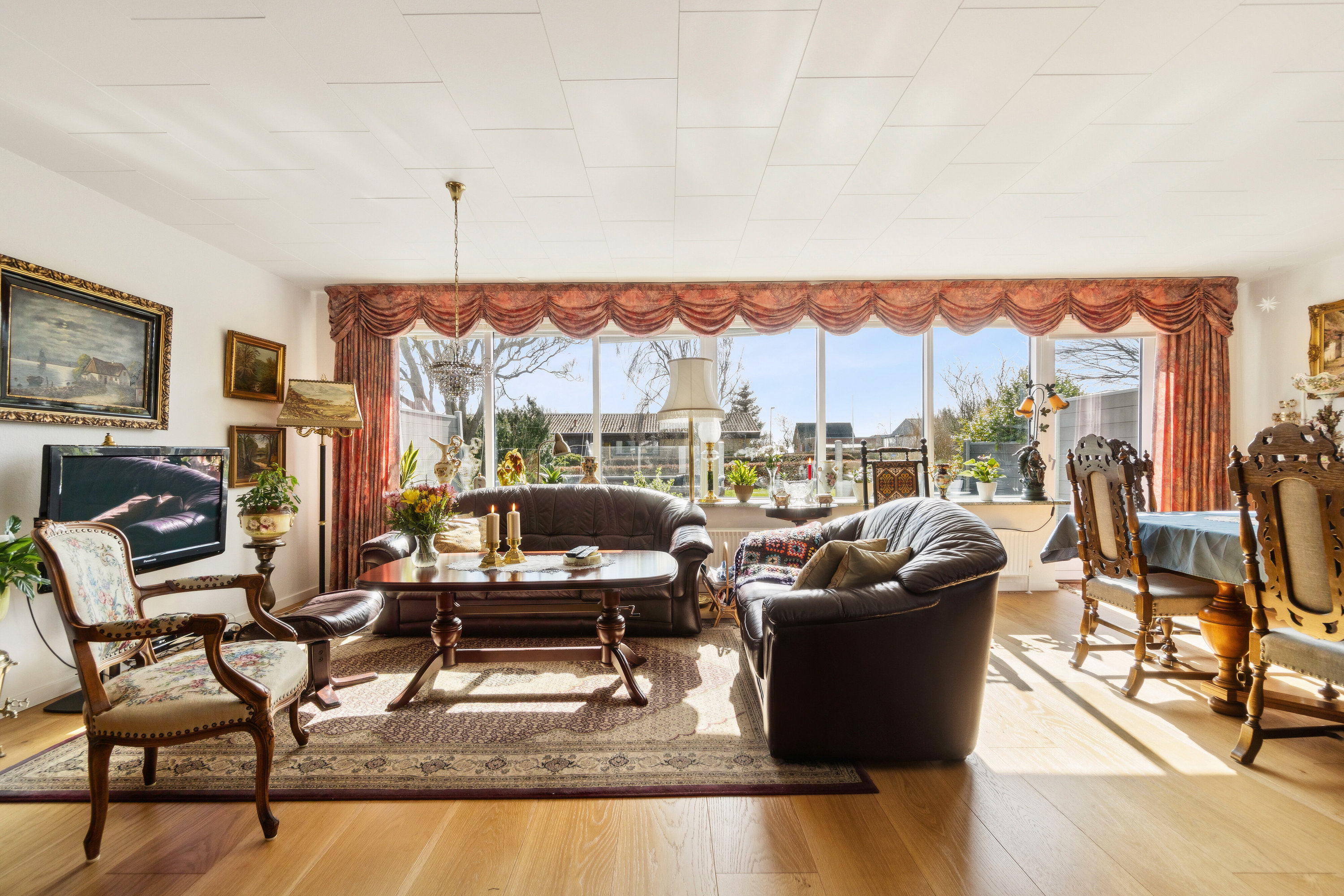 Fremhævet stue billede i fuldskærmstilstand. Billede af Gartnervænget 9, 7752 Snedsted