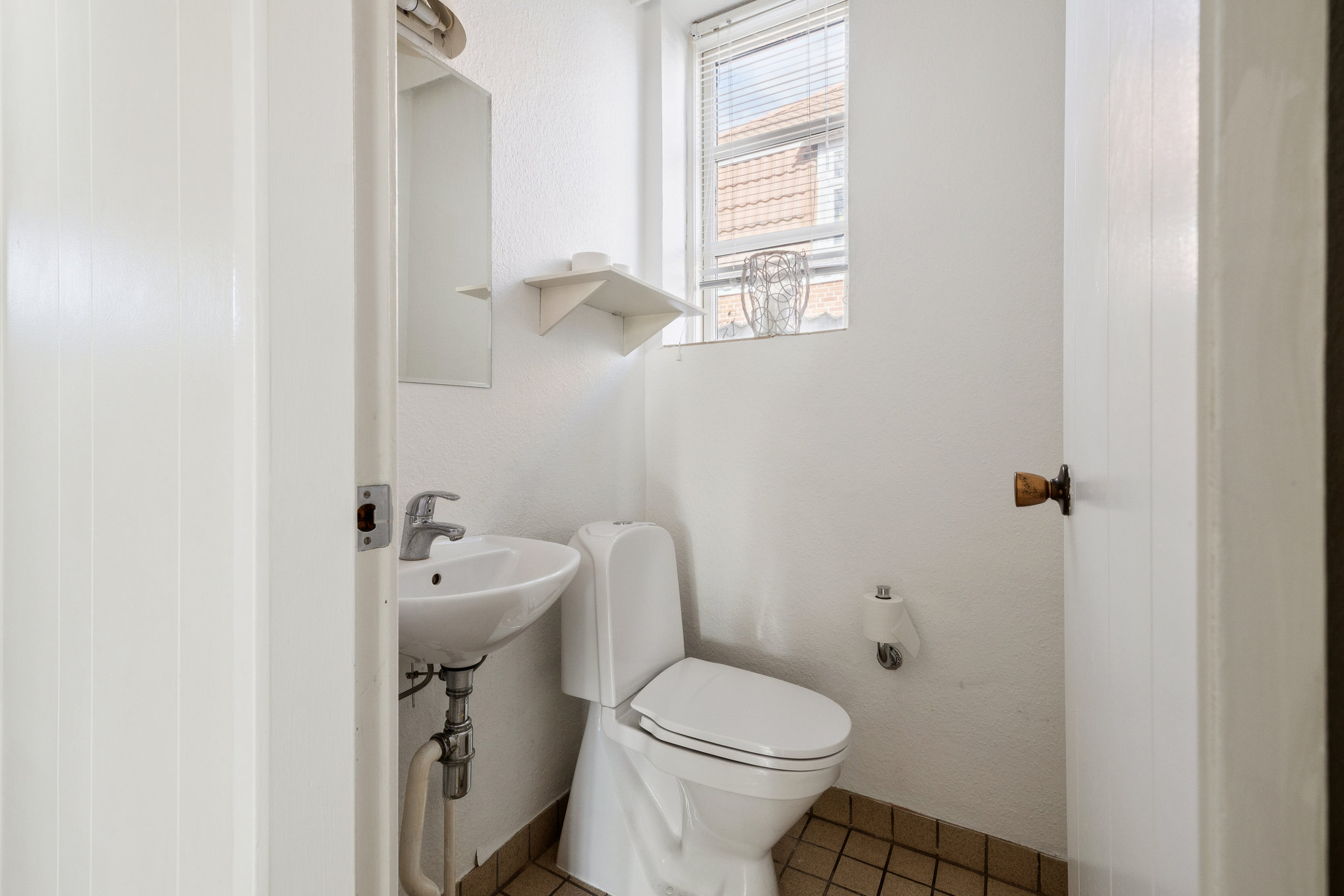 Fremhævet badeværelse billede i fuldskærmstilstand. Billede af Nørre Boulevard 7, 8900 Randers C