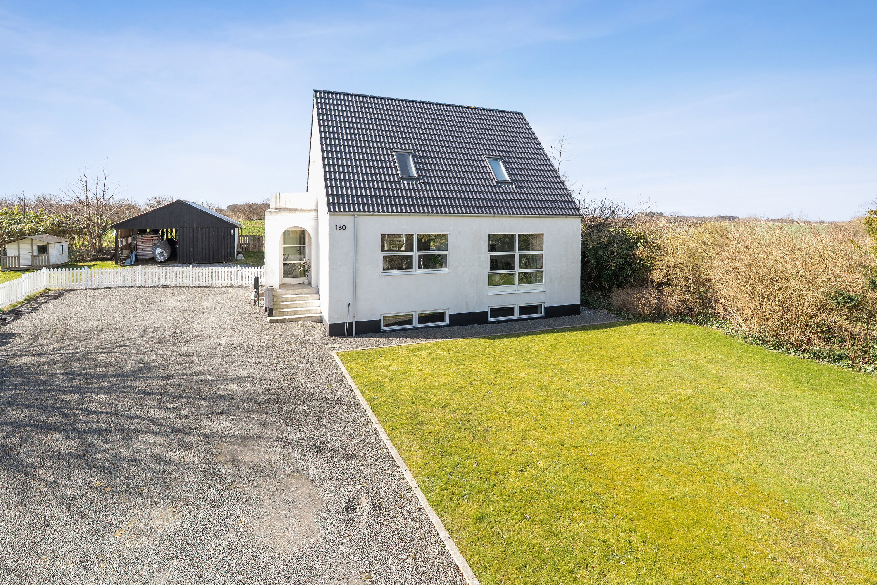 Fremhævet set fra vejen billede i fuldskærmstilstand. Billede af Spangsvej 160, Udby, 4750 Lundby