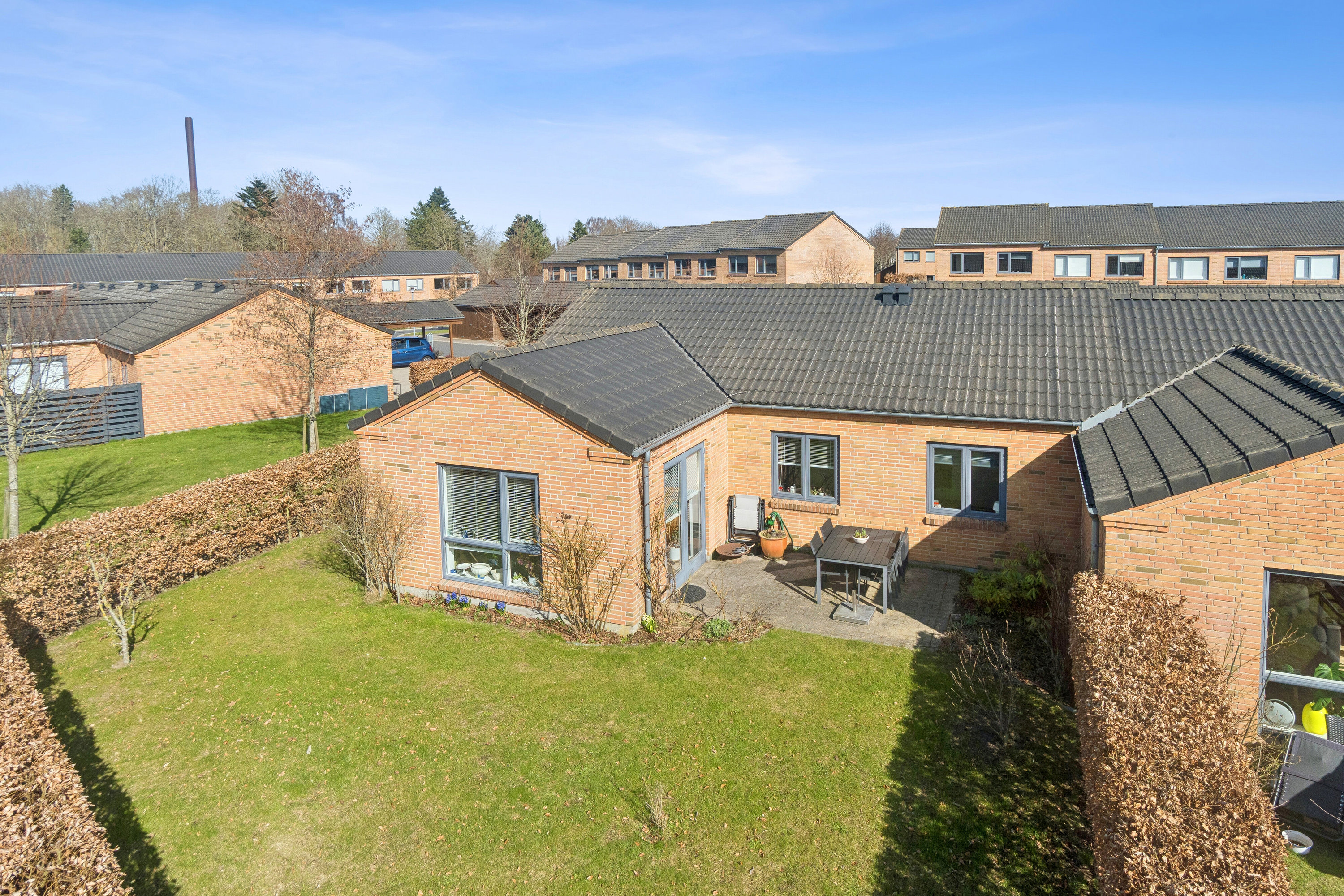 Fremhævet ejendommen billede i fuldskærmstilstand. Billede af Ellemosevænget 28, 8310 Tranbjerg J