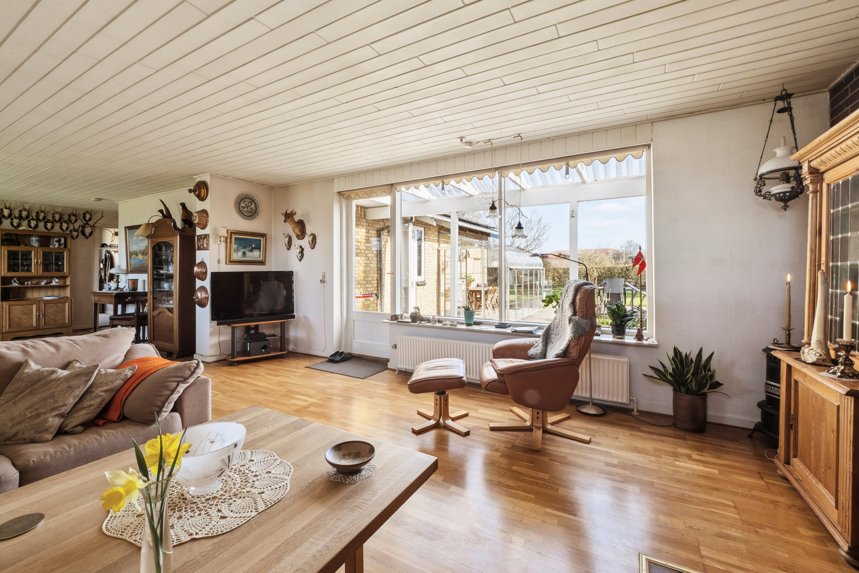 Fremhævet stue billede i fuldskærmstilstand. Billede af Hasselvænget 23, 7800 Skive