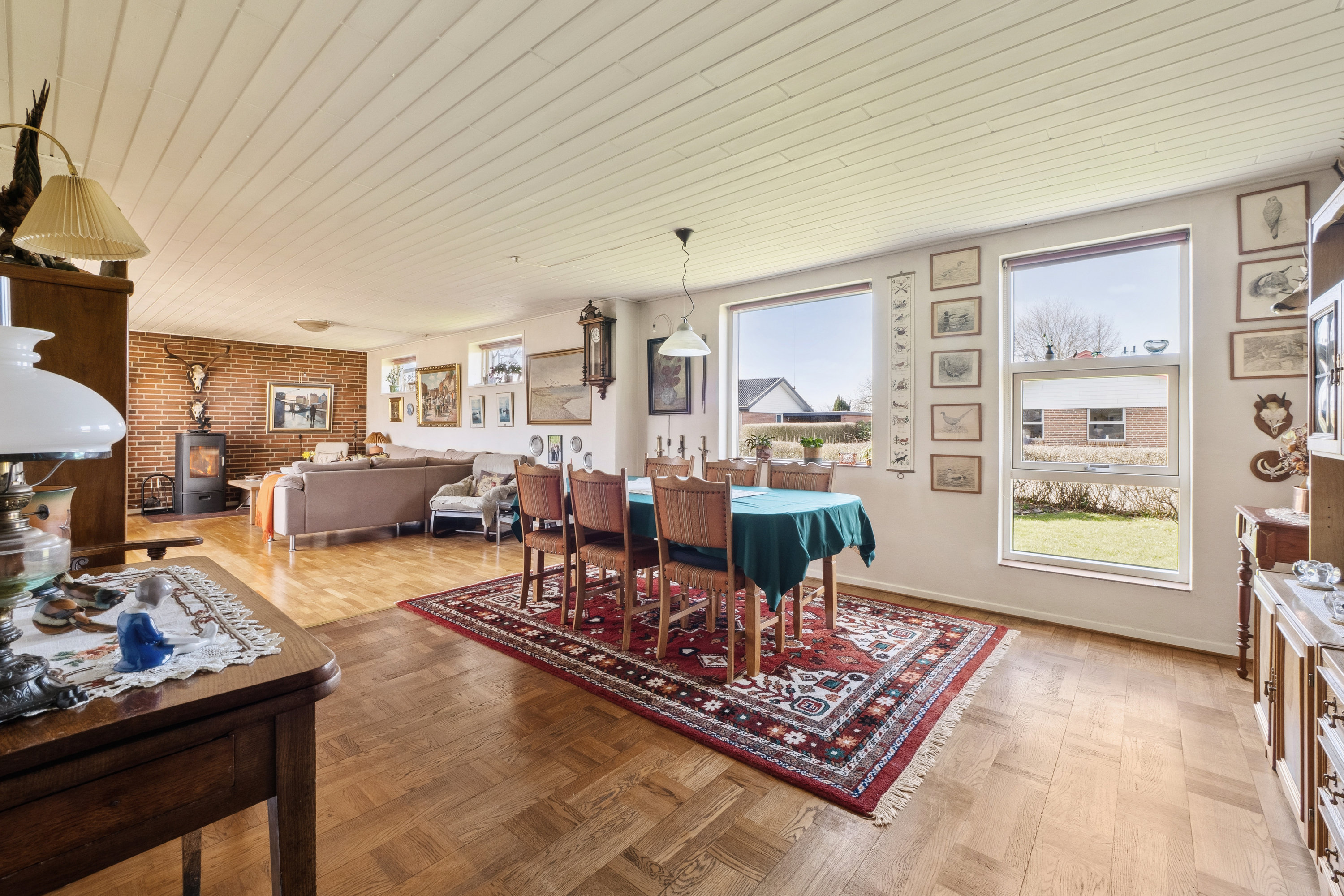 Fremhævet stue billede i fuldskærmstilstand. Billede af Hasselvænget 23, 7800 Skive