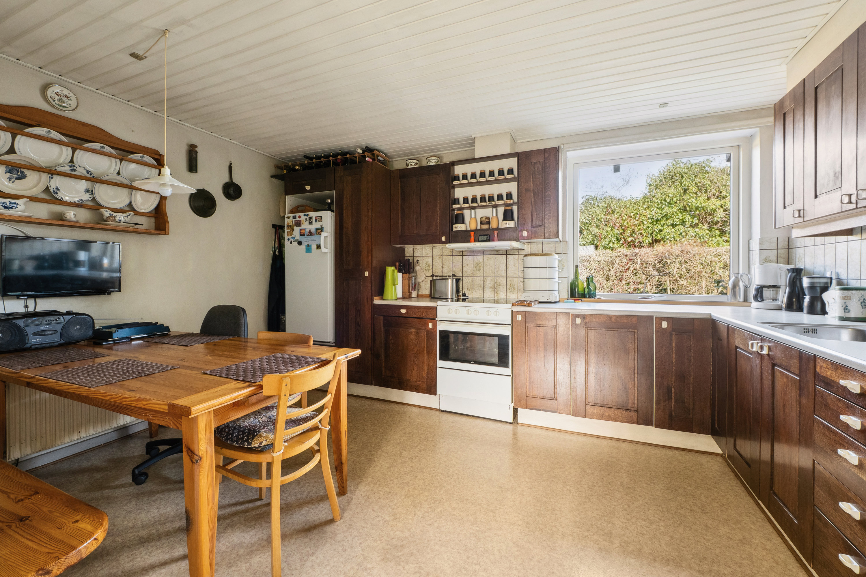 Fremhævet køkken billede i fuldskærmstilstand. Billede af Hasselvænget 23, 7800 Skive