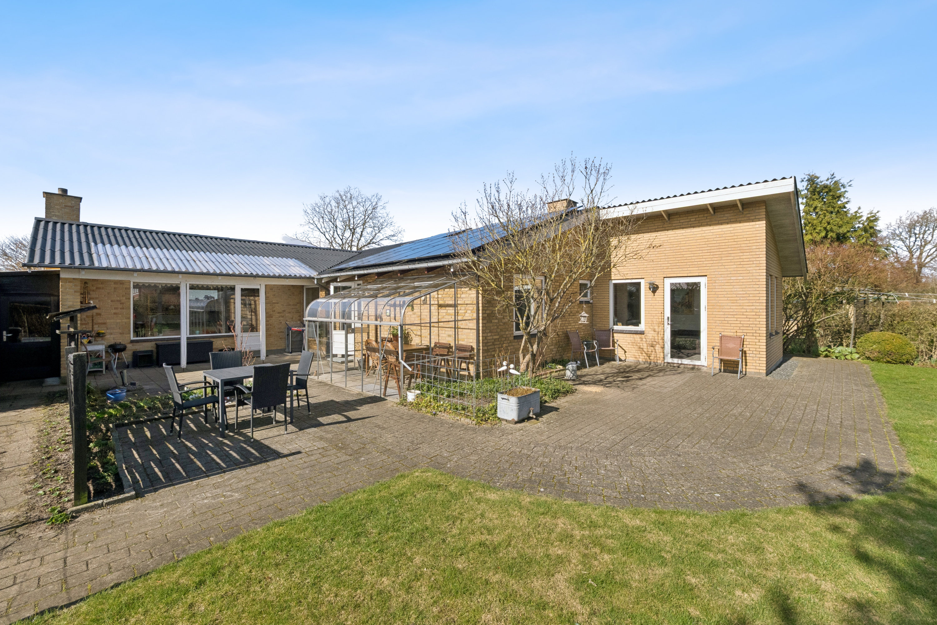 Fremhævet andet billede i fuldskærmstilstand. Billede af Hasselvænget 23, 7800 Skive