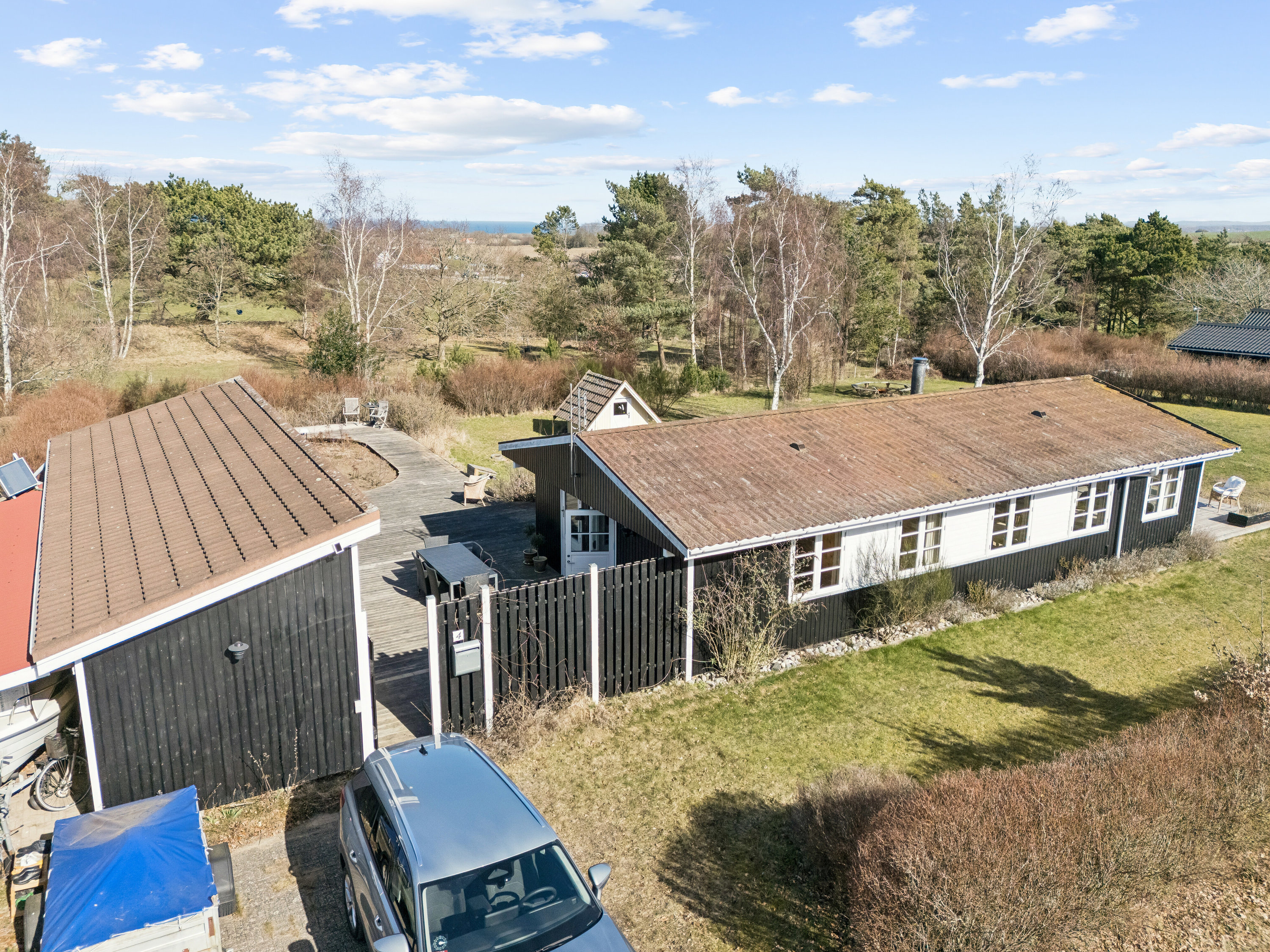 Fremhævet set fra haven billede i fuldskærmstilstand. Billede af Blikvej 4, 4400 Kalundborg