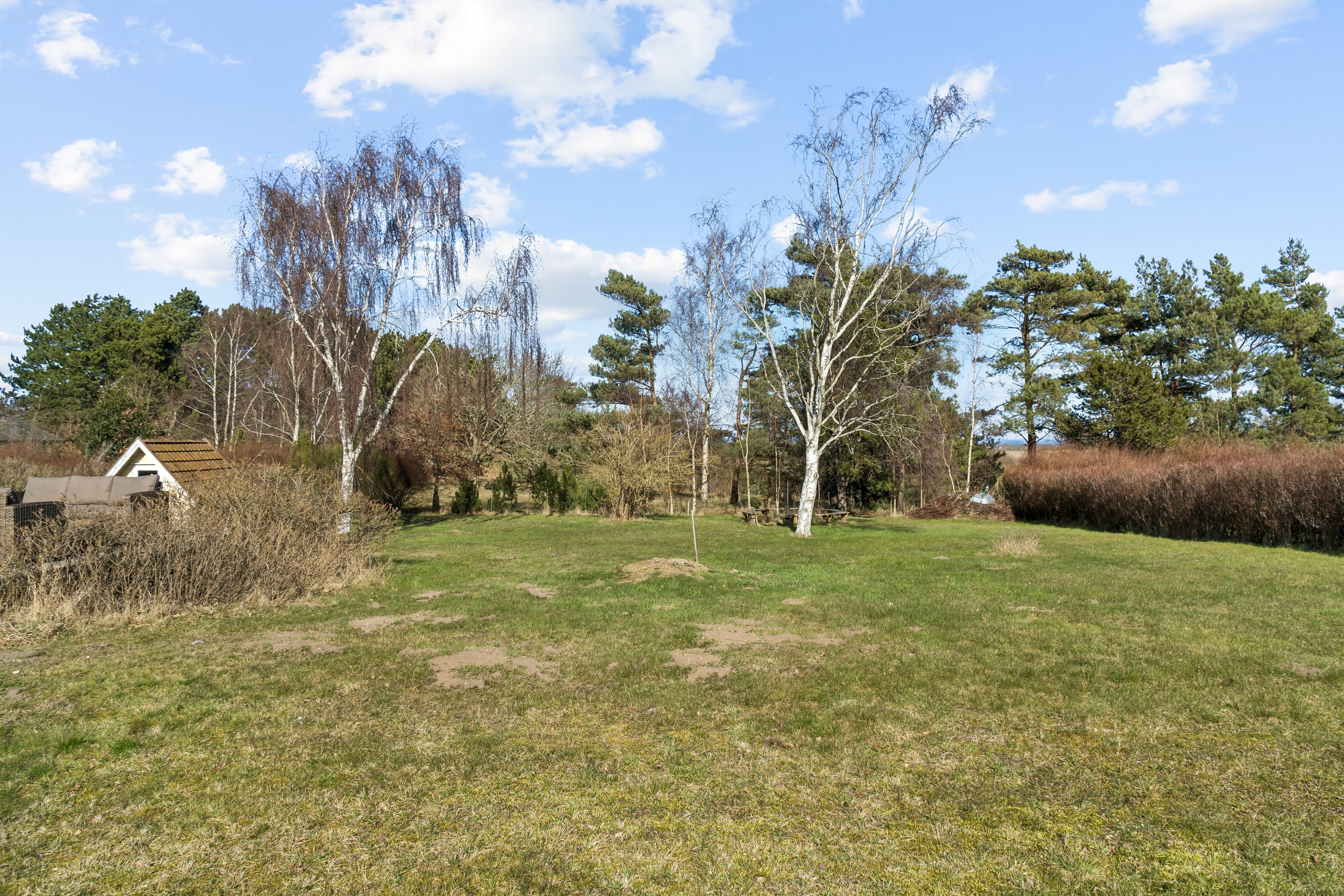 Fremhævet set fra haven billede i fuldskærmstilstand. Billede af Blikvej 4, 4400 Kalundborg