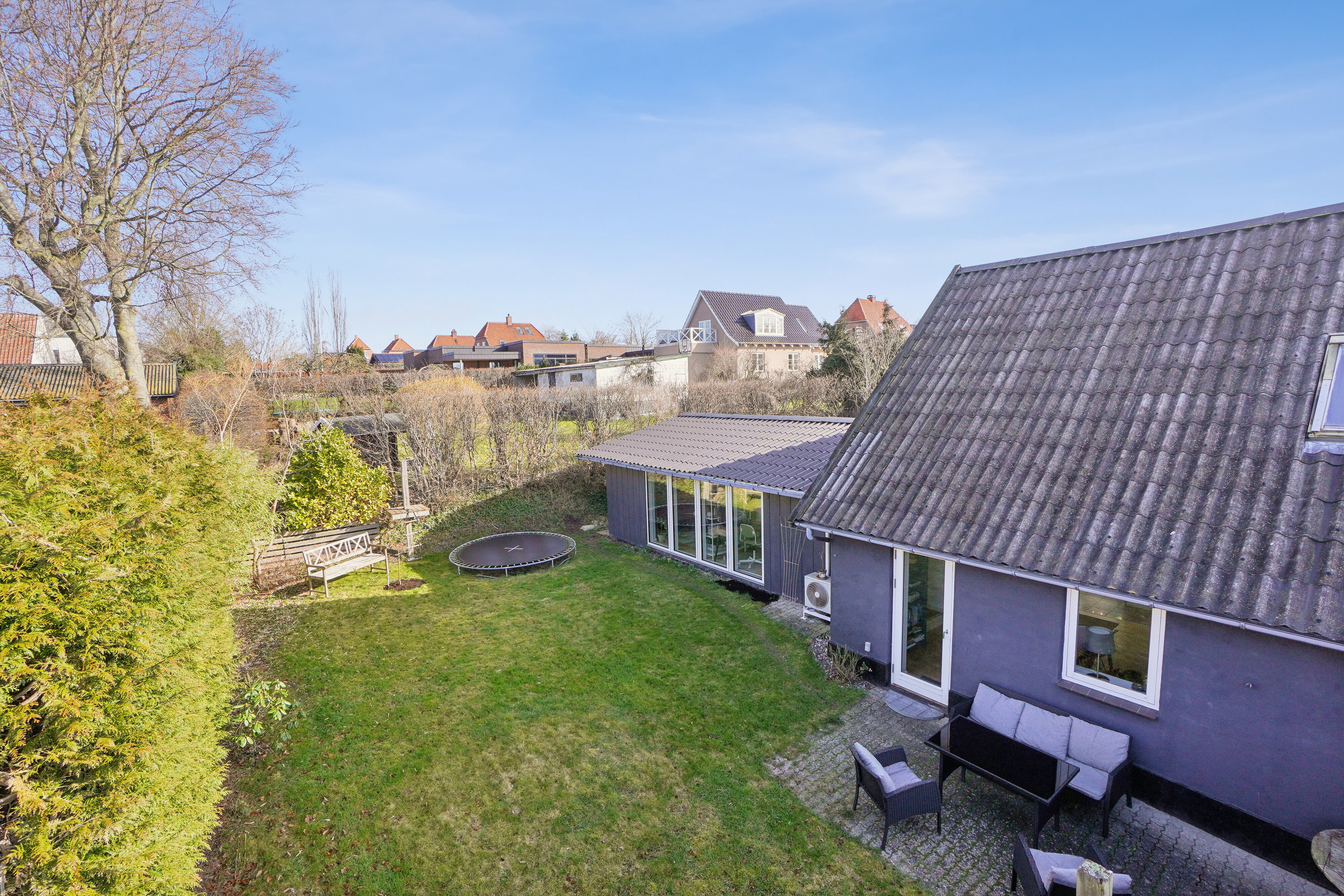 Fremhævet set fra haven billede i fuldskærmstilstand. Billede af Åvej 18A, Himmelev, 4000 Roskilde