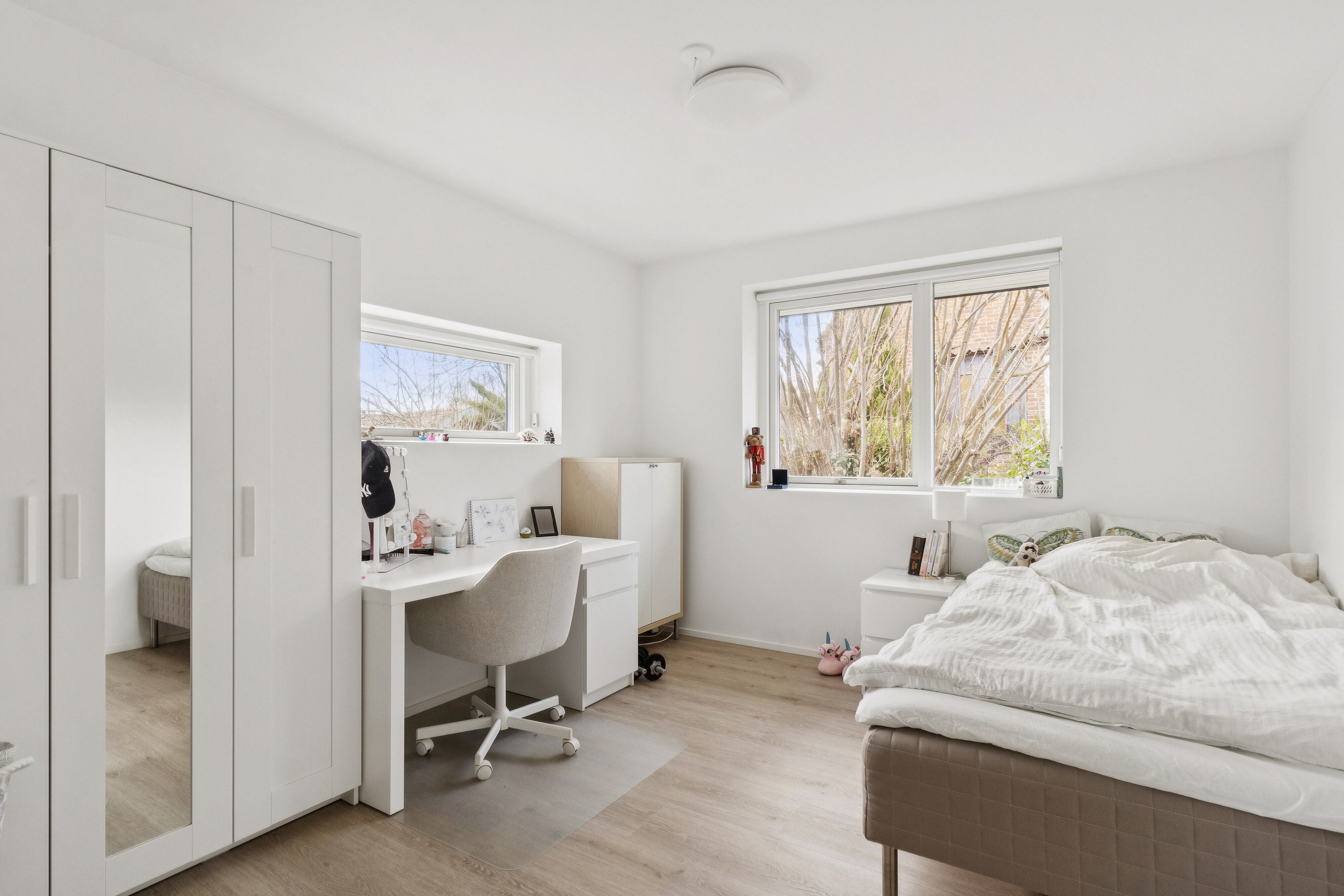 Fremhævet soveværelse billede i fuldskærmstilstand. Billede af H C Bojsensvej 1, 2650 Hvidovre