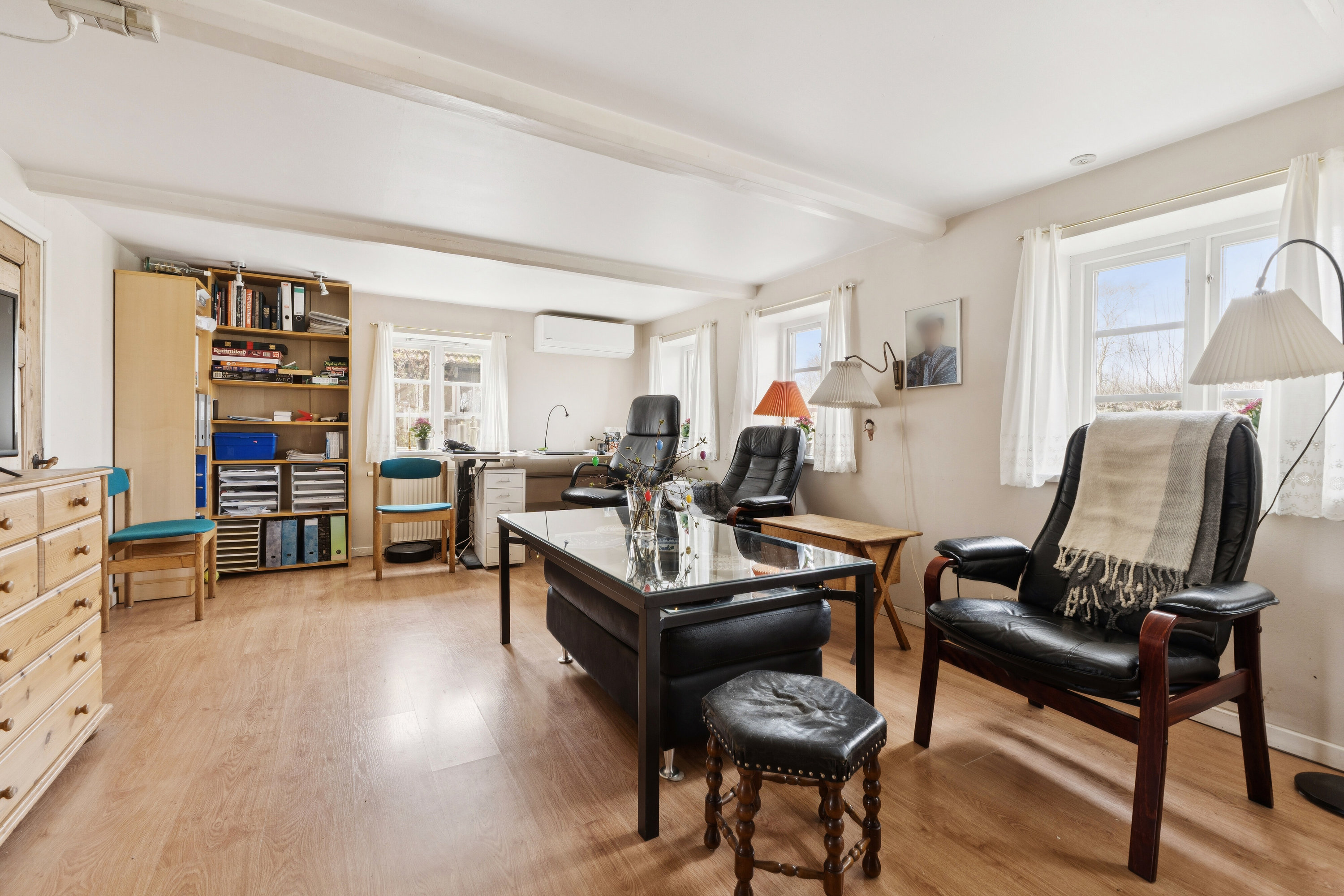 Fremhævet stue billede i fuldskærmstilstand. Billede af Sundsgårdsvej 2, Herringe, 5750 Ringe