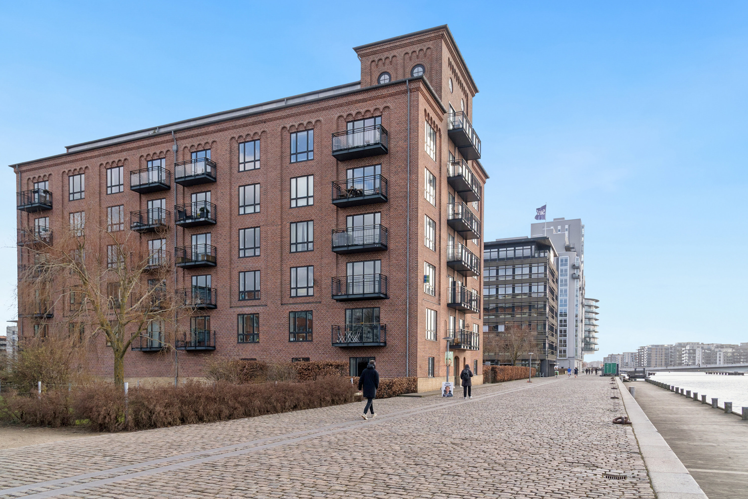 Fremhævet facade billede i fuldskærmstilstand. Billede af Islands Brygge 24B, 2. mf., 2300 København S