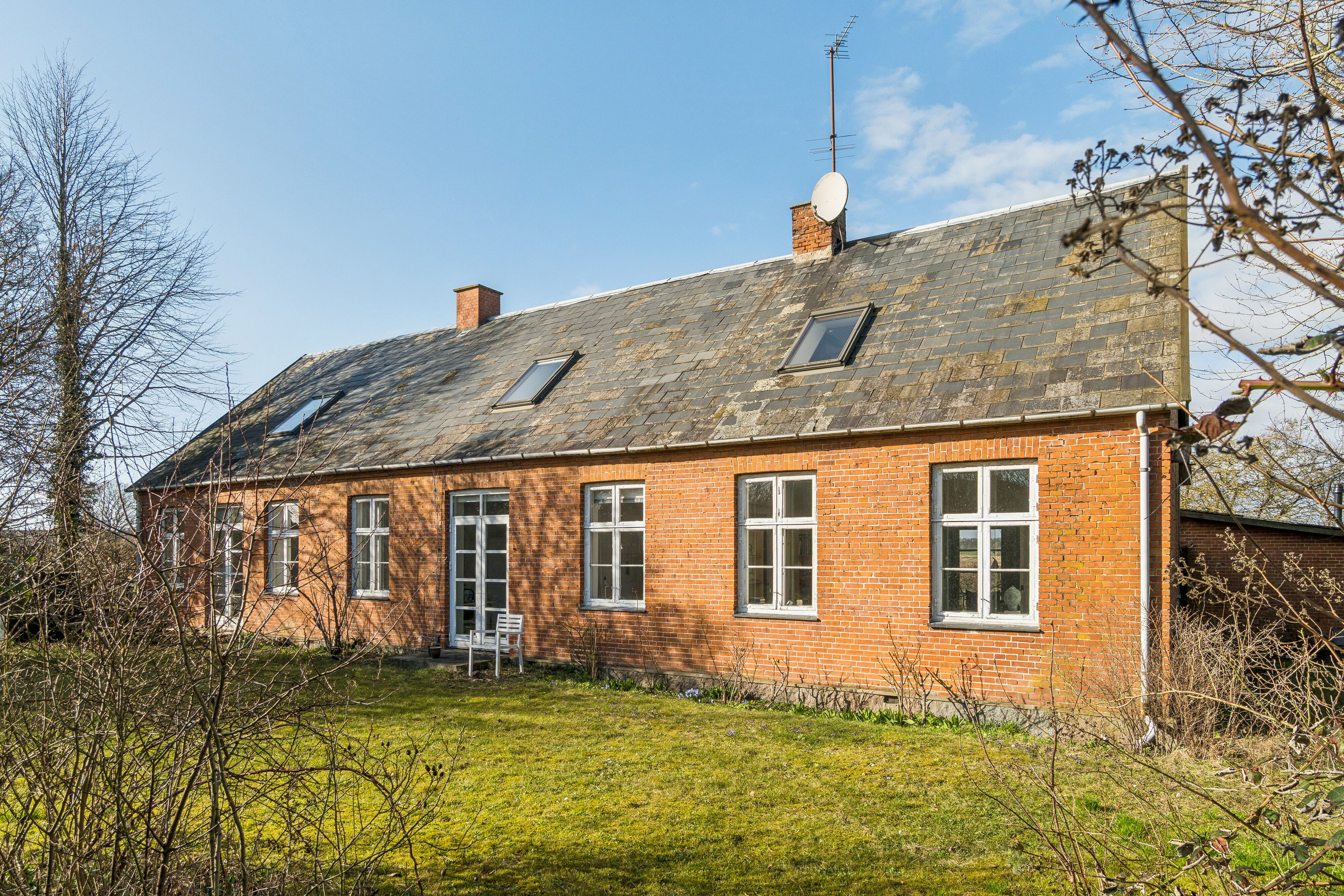 Fremhævet udendørs billede i fuldskærmstilstand. Billede af Landevejen 10, Lov, 4700 Næstved