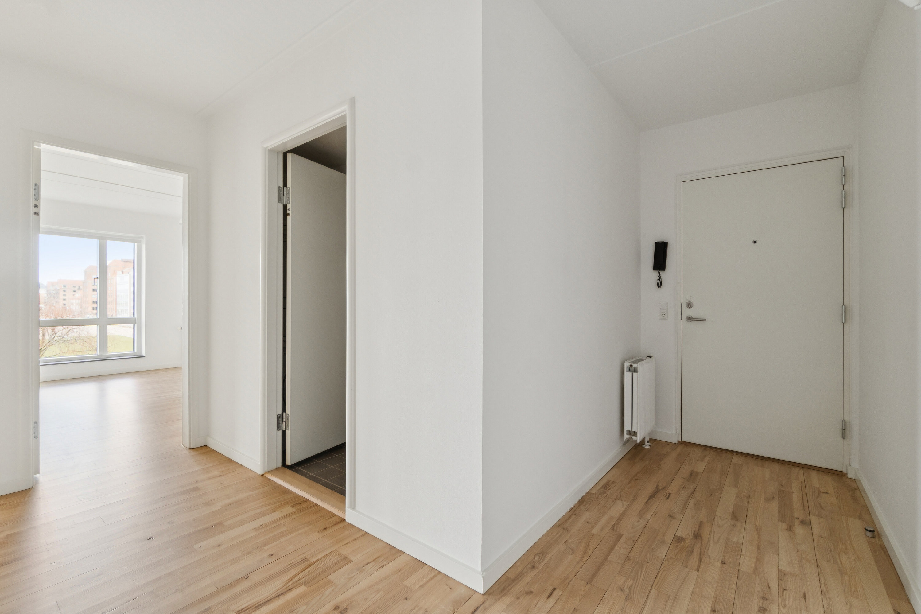 Fremhævet hall billede i fuldskærmstilstand. Billede af Islands Brygge 24B, 2. mf., 2300 København S