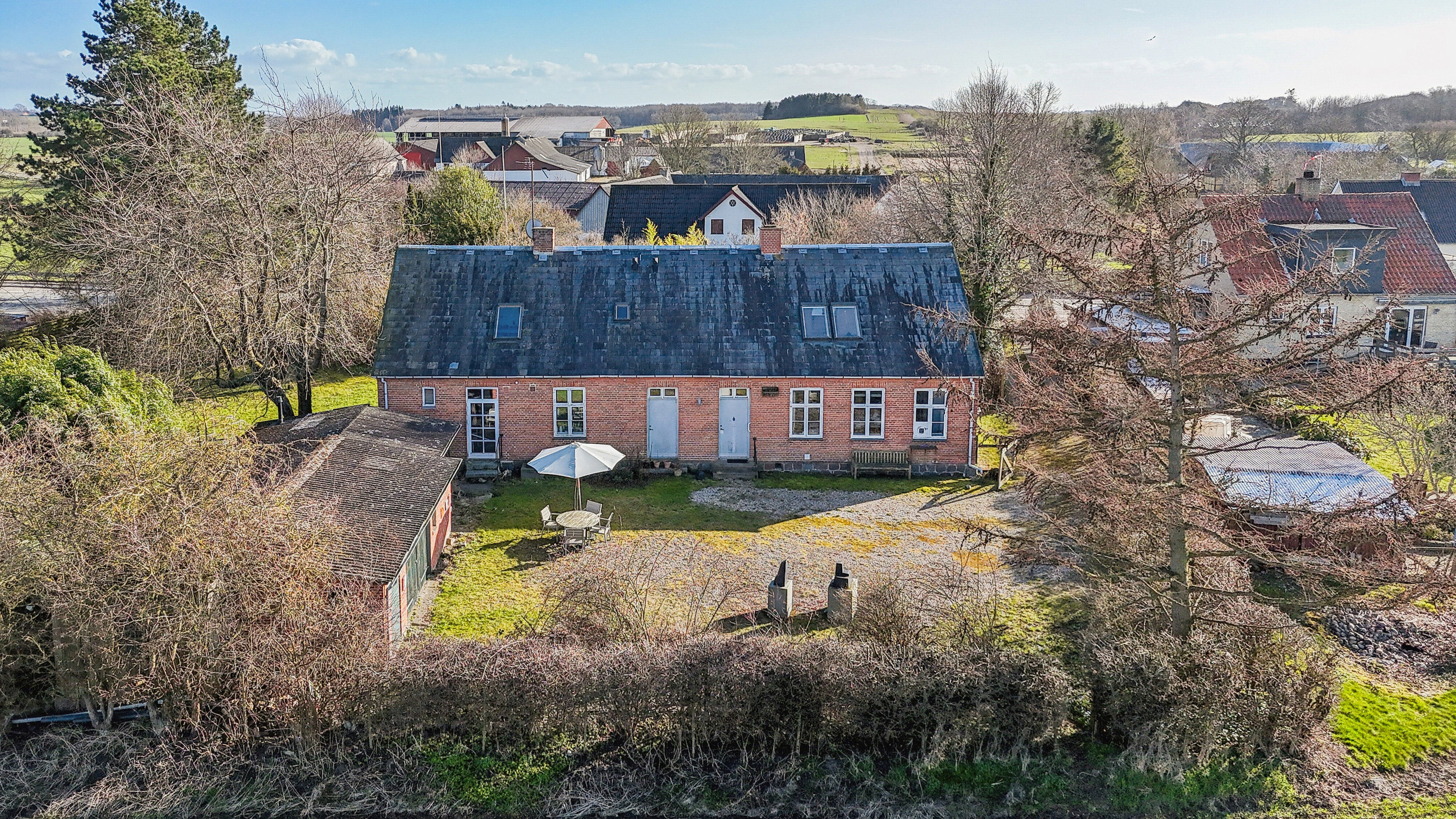 Fremhævet udendørs billede i fuldskærmstilstand. Billede af Landevejen 10, Lov, 4700 Næstved