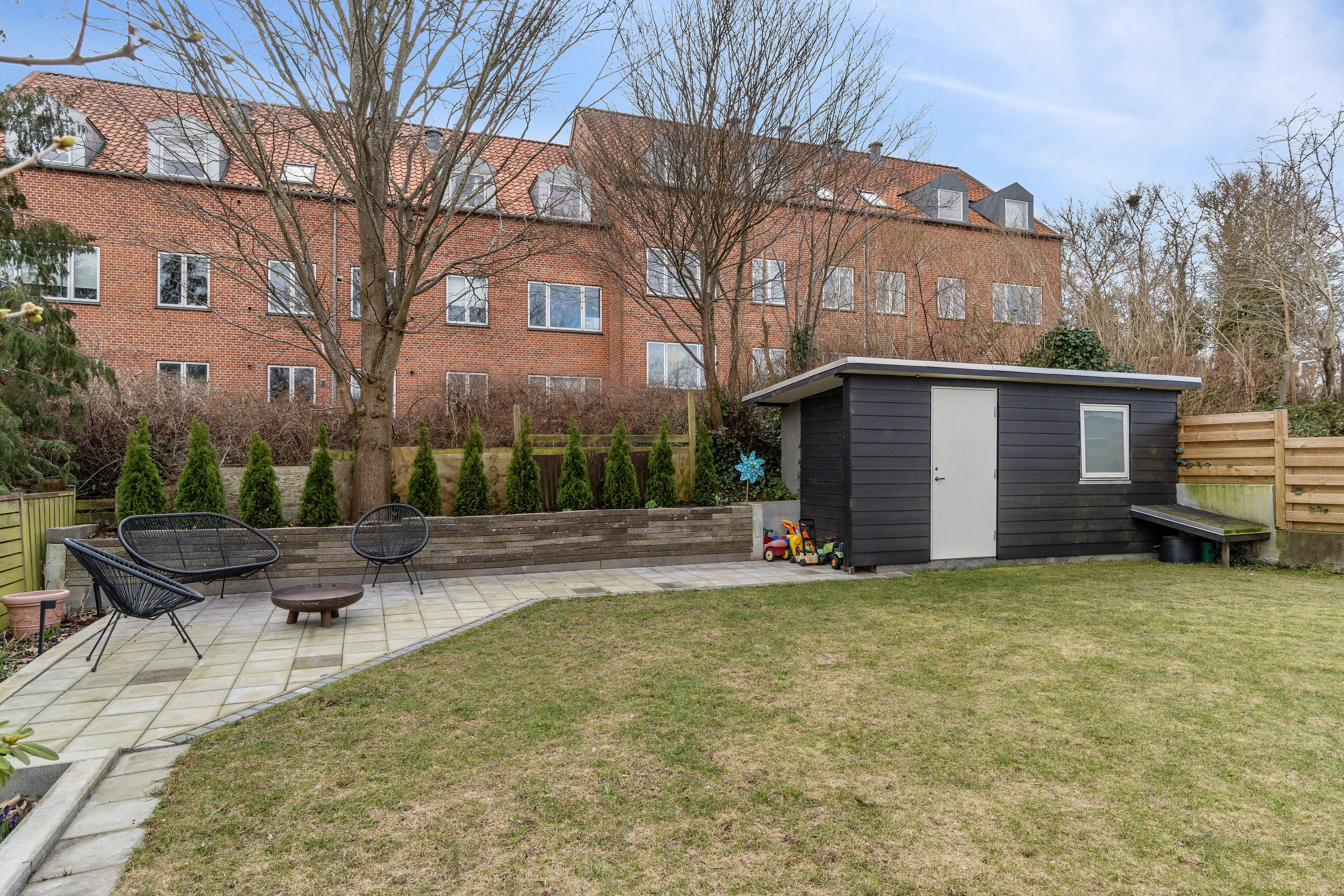 Fremhævet set fra haven billede i fuldskærmstilstand. Billede af Havrevænget 5, 4700 Næstved