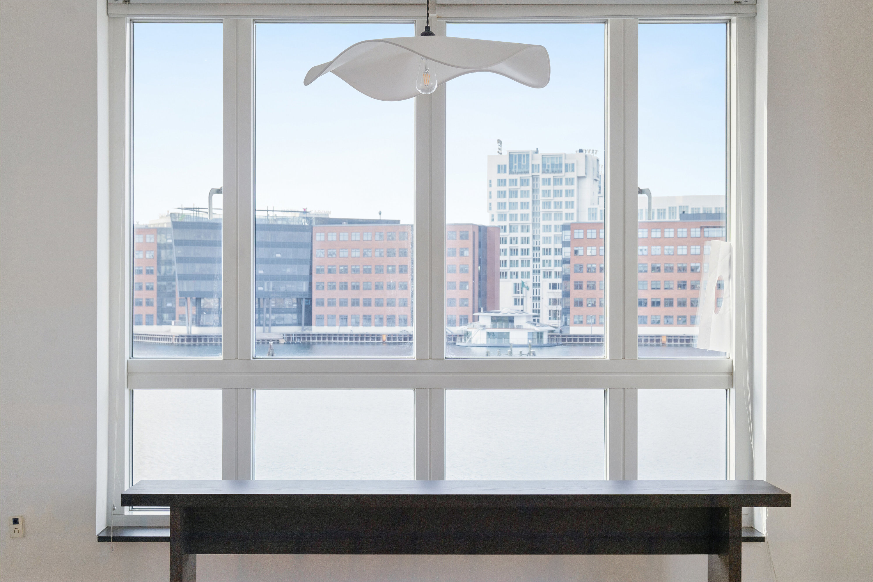 Fremhævet indendørs billede i fuldskærmstilstand. Billede af Islands Brygge 24B, 2. mf., 2300 København S