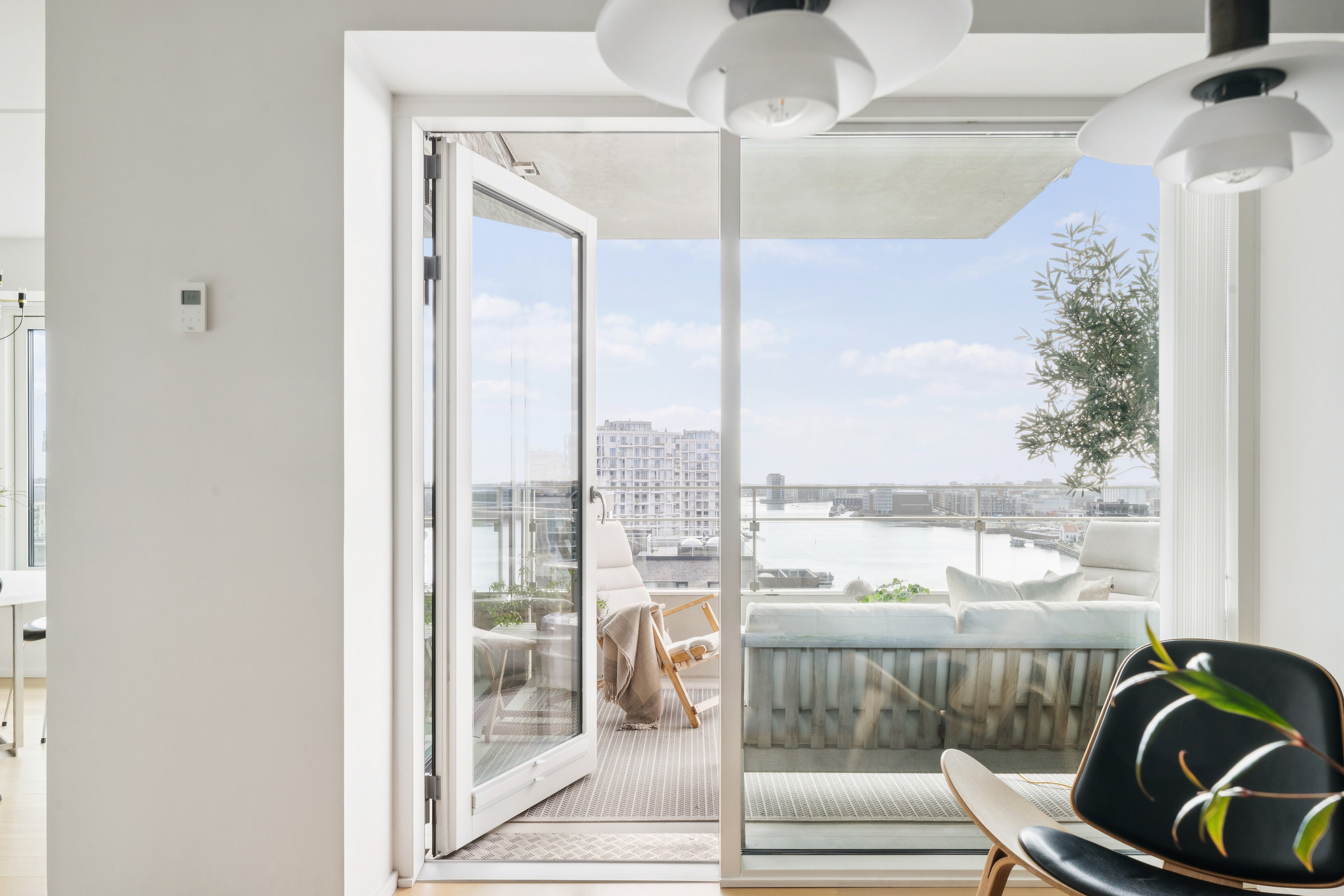 Fremhævet indendørs billede i fuldskærmstilstand. Billede af Islands Brygge 38C, 10. tv., 2300 København S