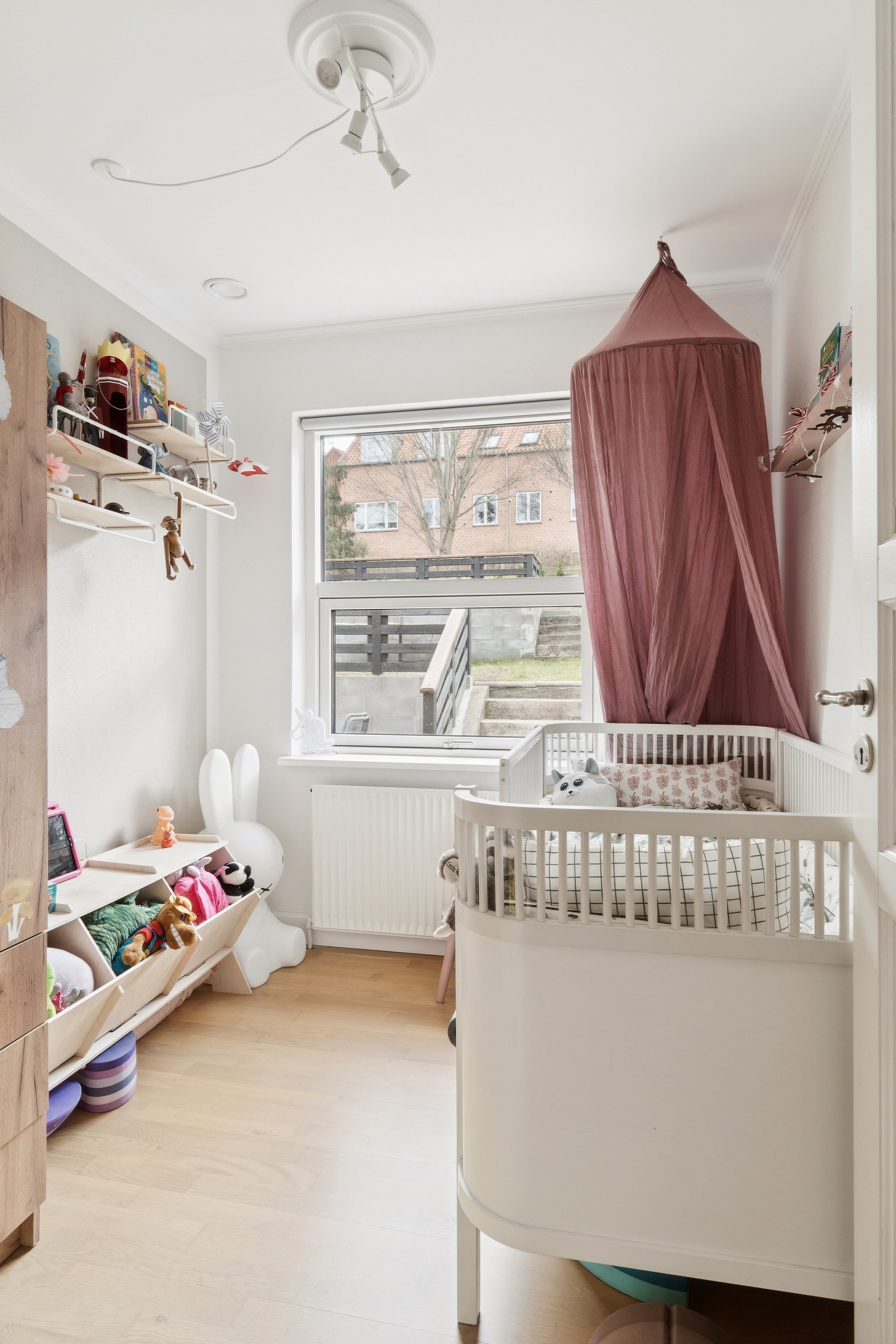 Fremhævet soveværelse billede i fuldskærmstilstand. Billede af Havrevænget 5, 4700 Næstved