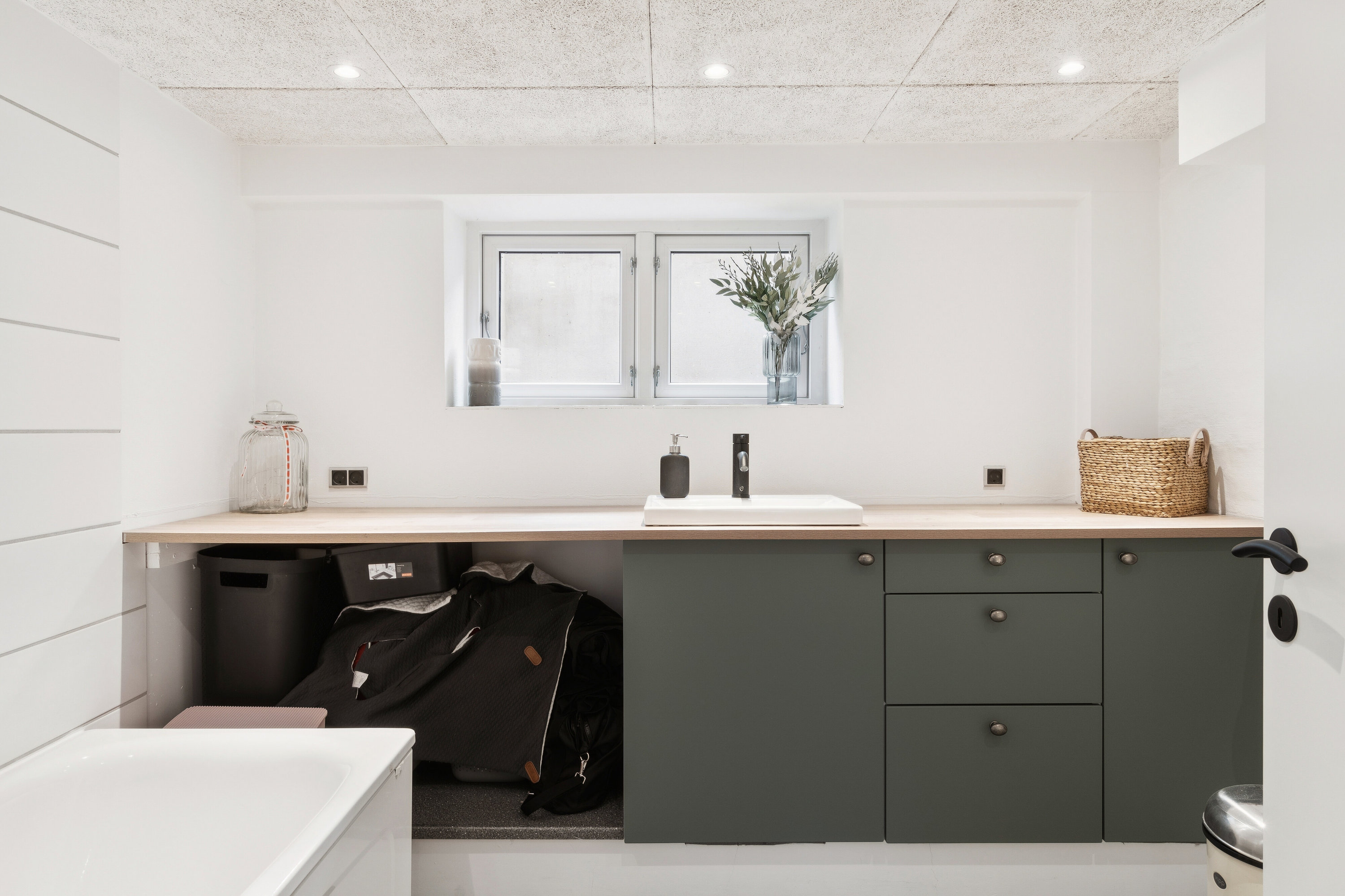 Fremhævet indendørs billede i fuldskærmstilstand. Billede af Havrevænget 5, 4700 Næstved