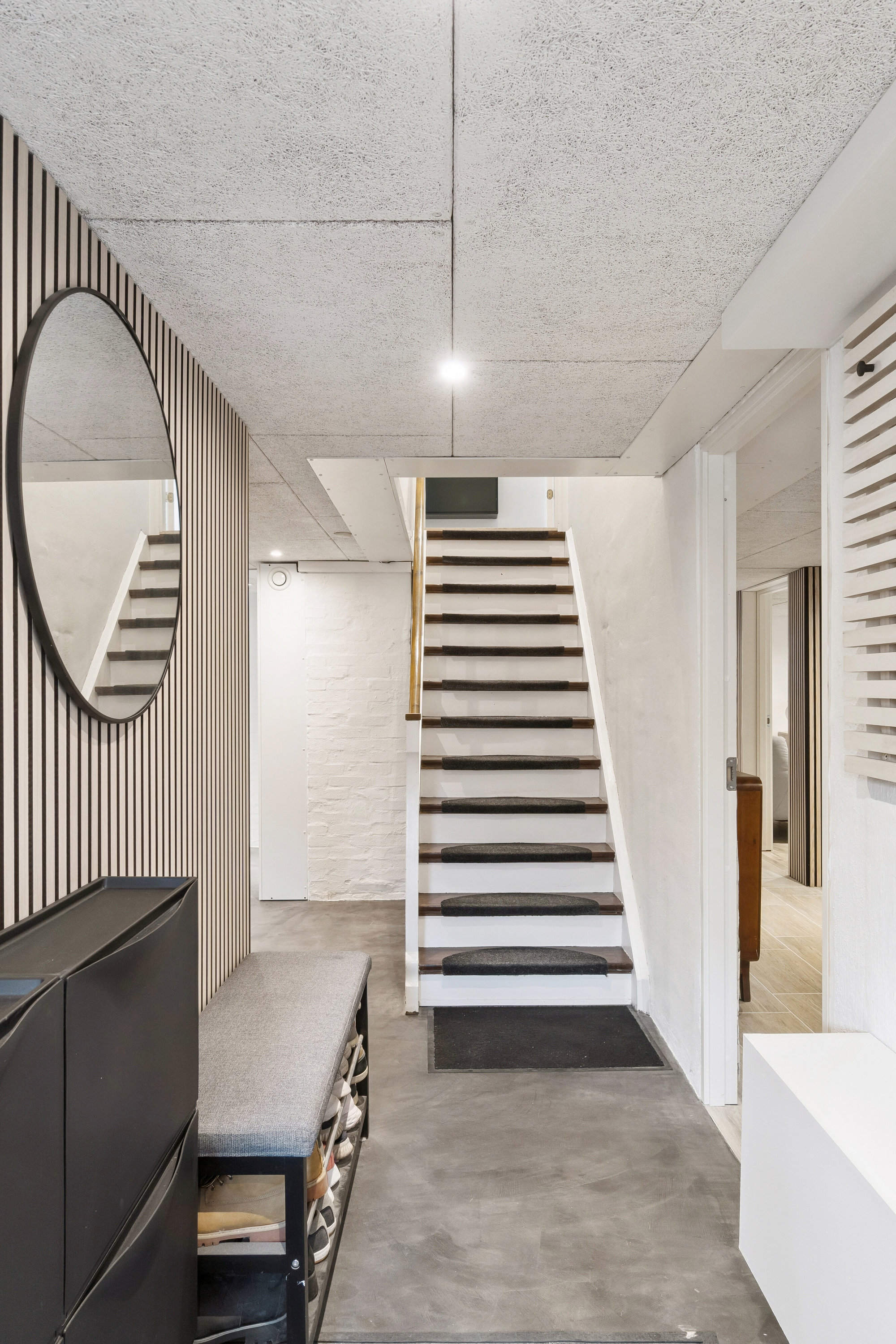 Fremhævet trappe billede i fuldskærmstilstand. Billede af Havrevænget 5, 4700 Næstved