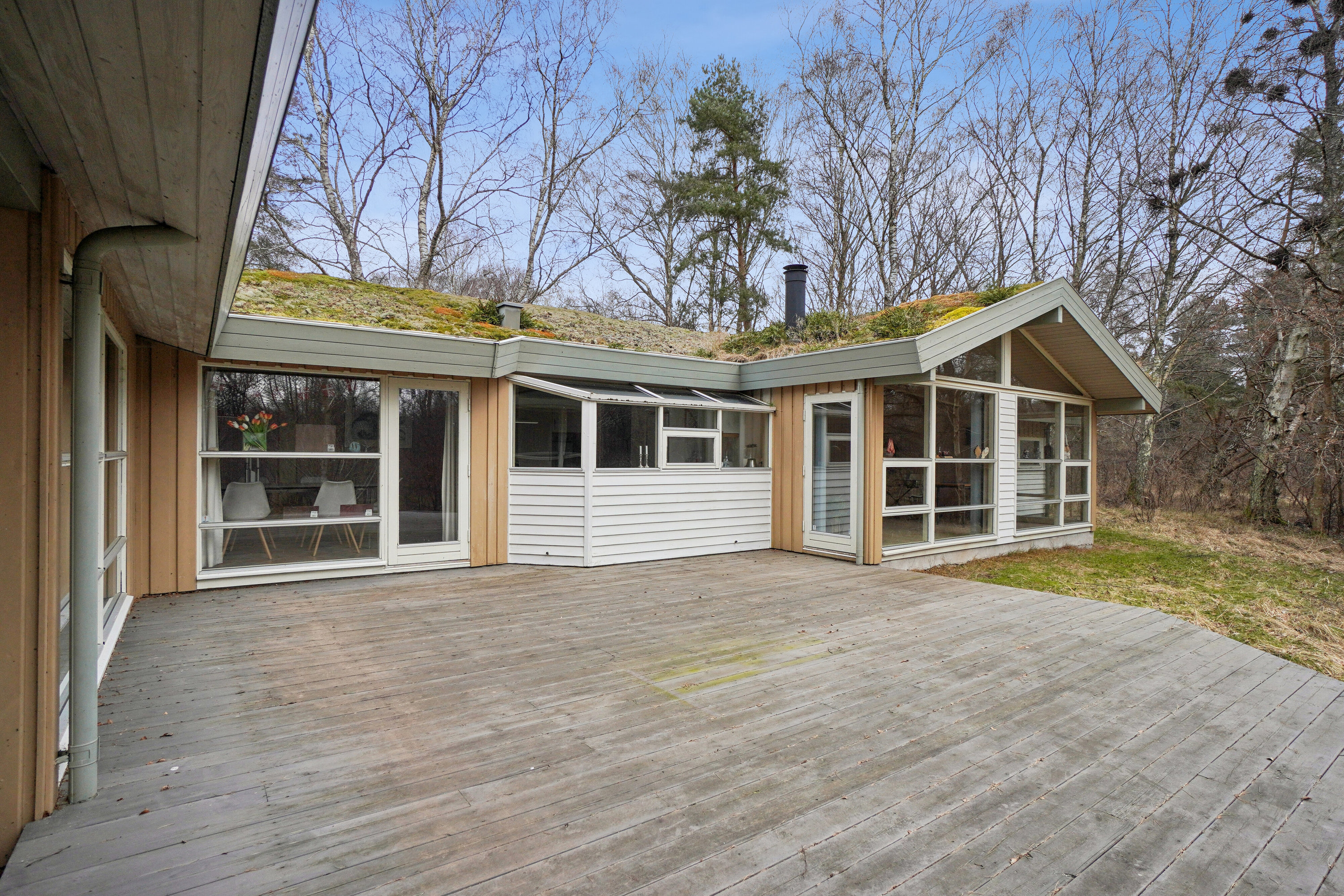 Fremhævet terrasse billede i fuldskærmstilstand. Billede af Vesterledsvej 13, Asserbo, 3300 Frederiksværk