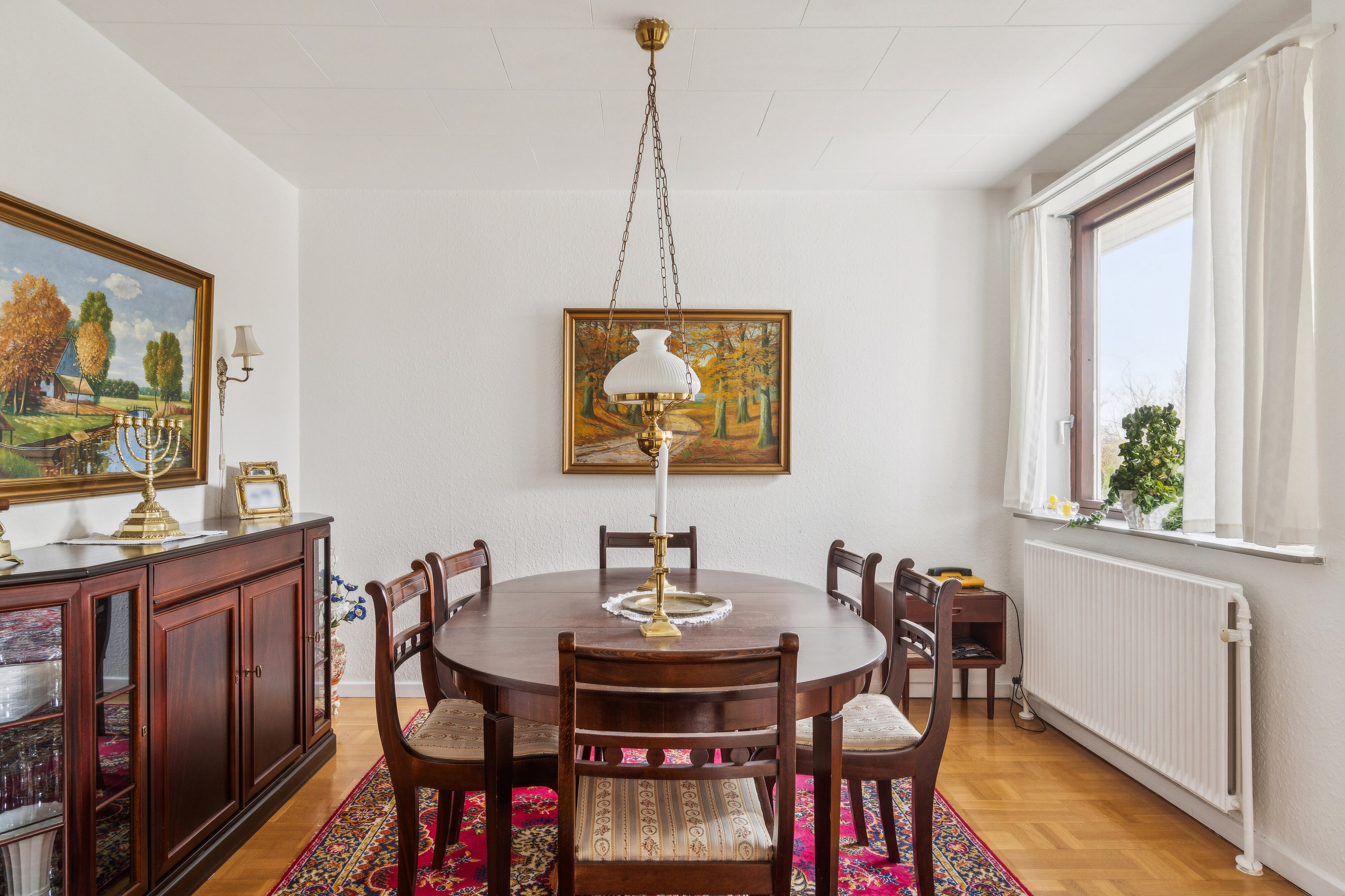 Fremhævet spisestue billede i fuldskærmstilstand. Billede af Drosselvænget 5, 4700 Næstved