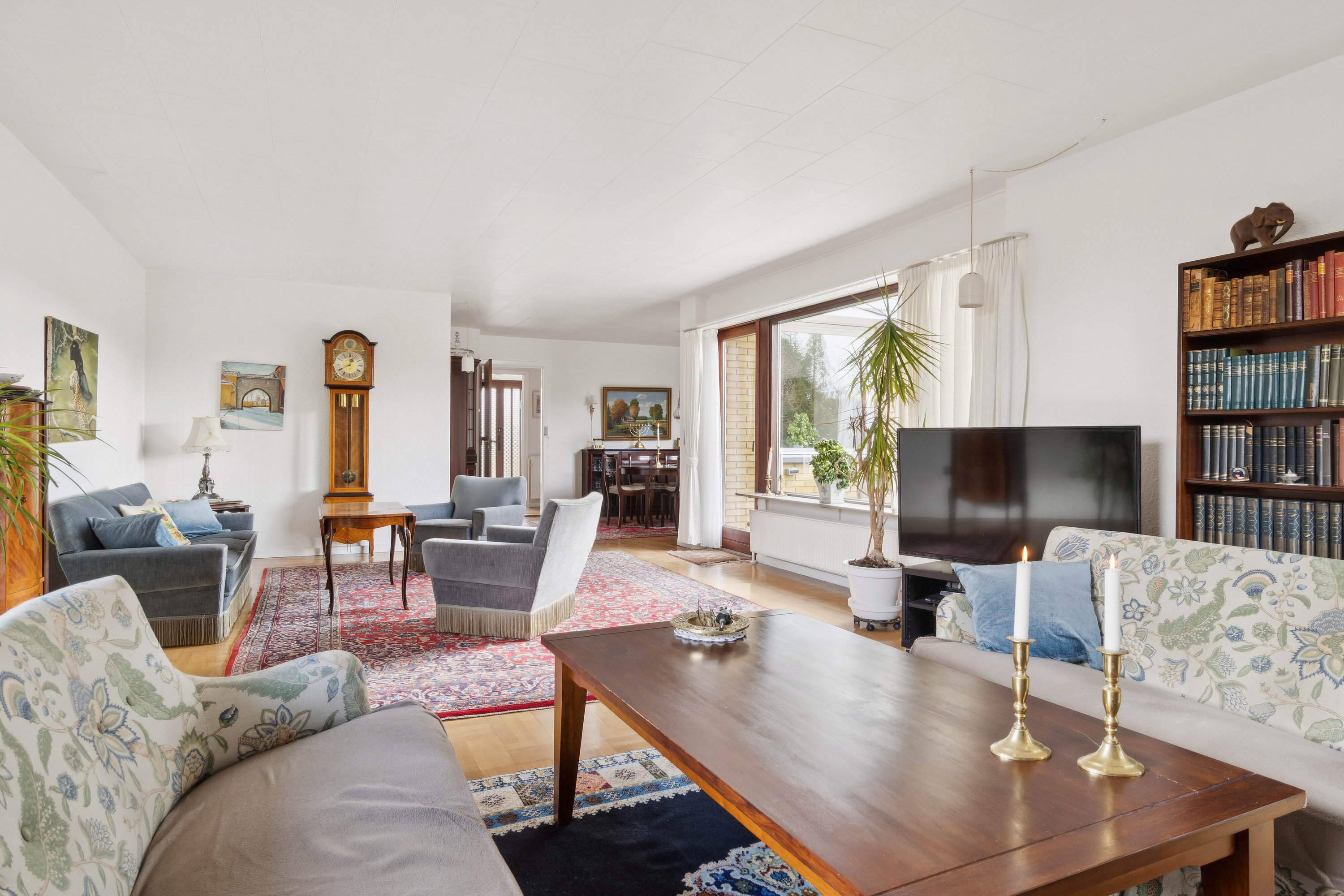 Fremhævet stue billede i fuldskærmstilstand. Billede af Drosselvænget 5, 4700 Næstved