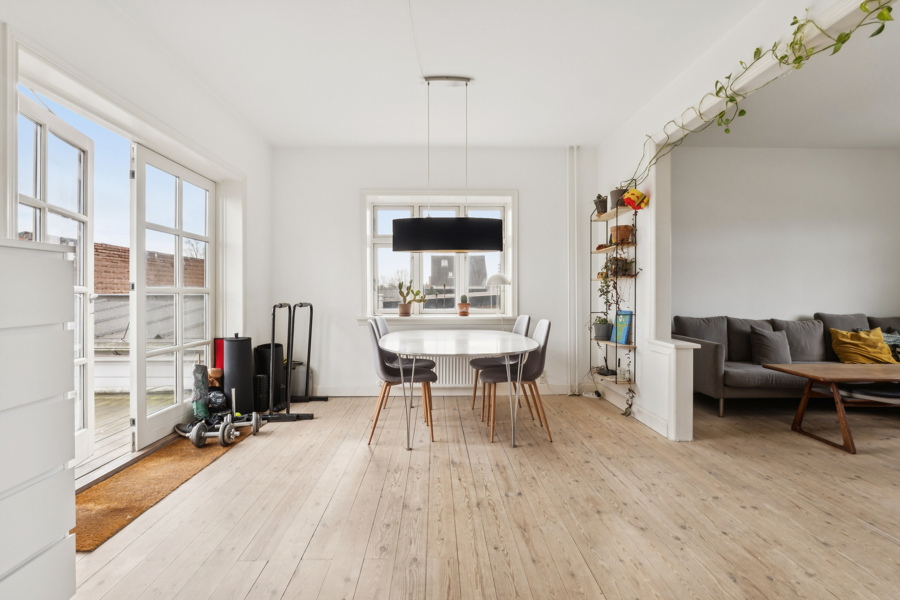 Fremhævet spisestue billede i fuldskærmstilstand. Billede af Gyldenbjergsvej 30, 5700 Svendborg