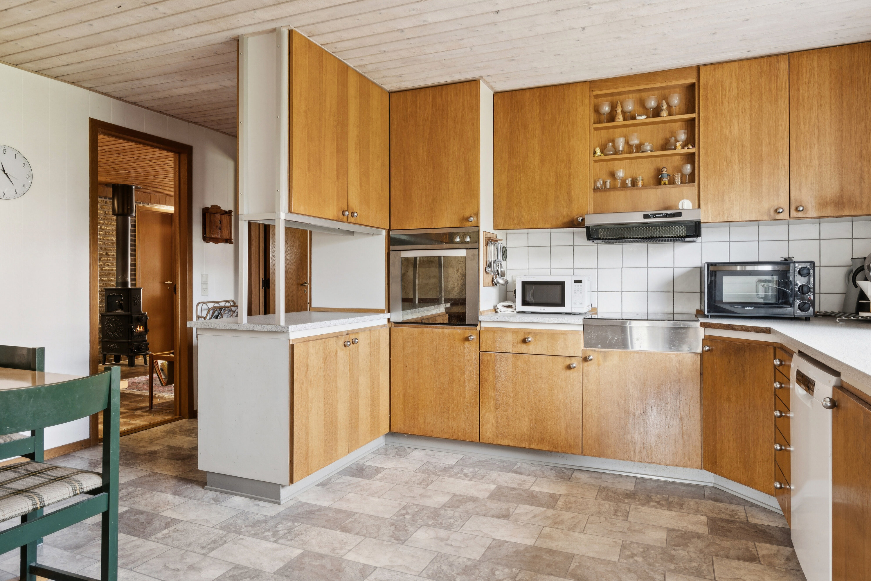 Fremhævet køkken billede i fuldskærmstilstand. Billede af Slotsbakken 3, 6300 Gråsten