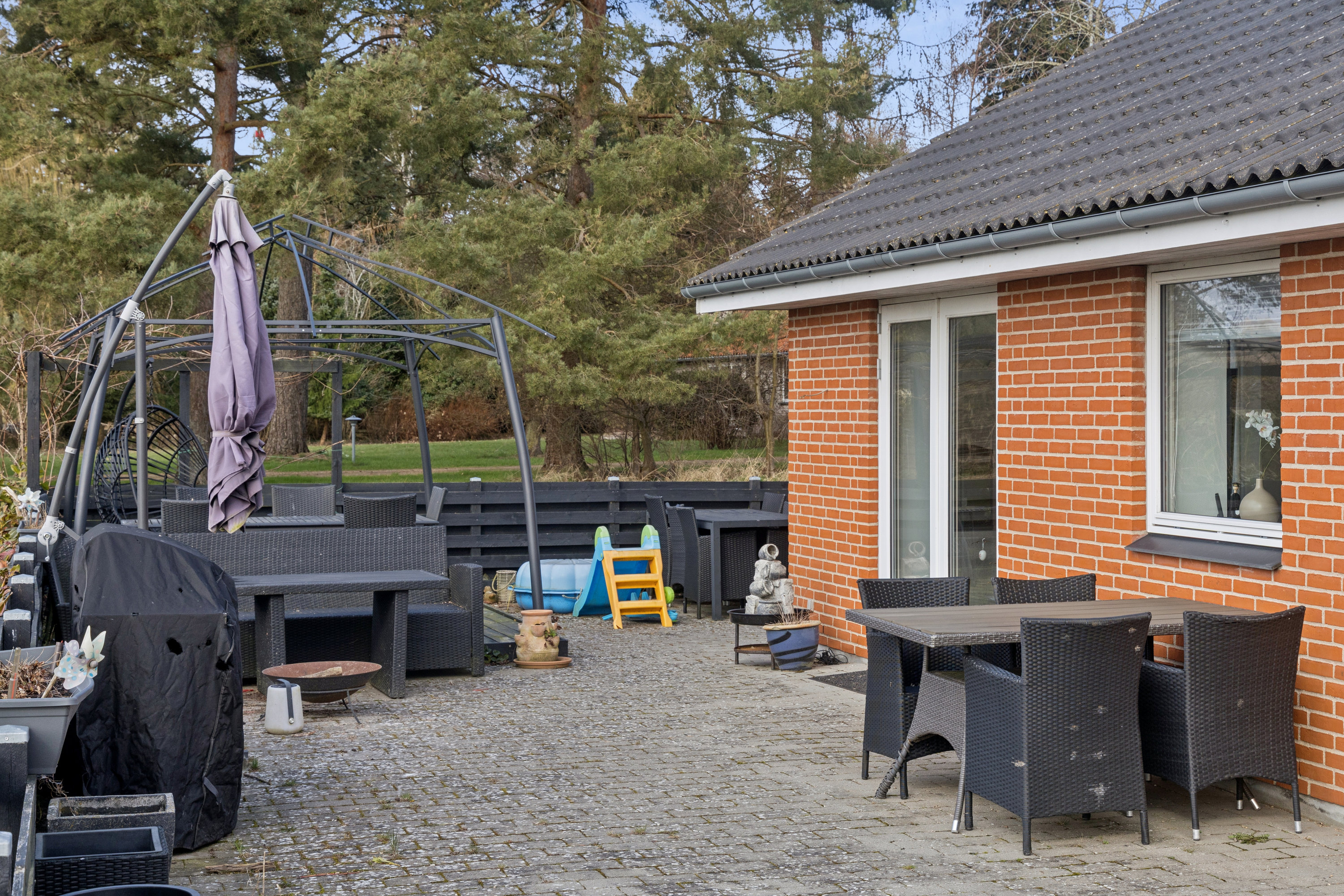 Fremhævet terrasse billede i fuldskærmstilstand. Billede af Degnehuse 7, 4450 Jyderup