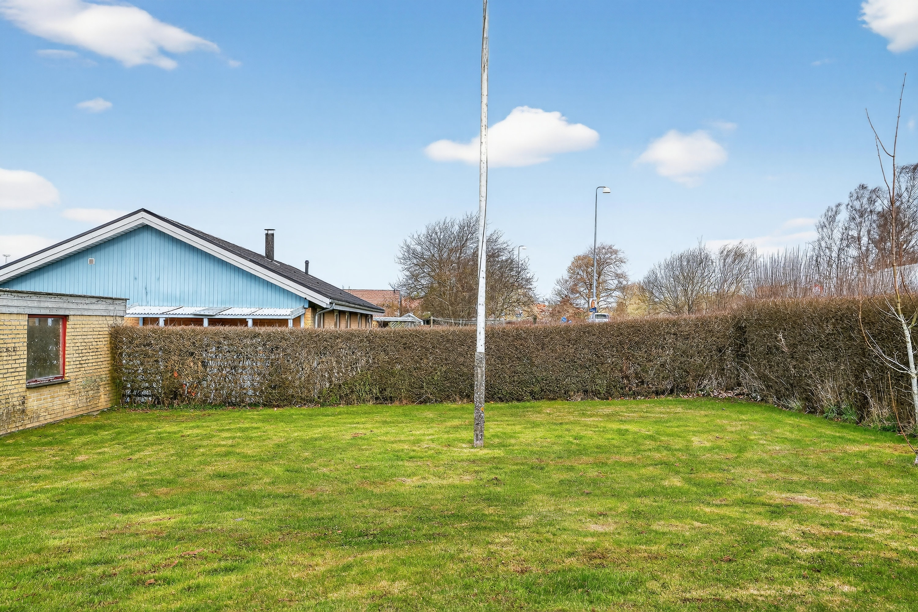 Fremhævet have billede i fuldskærmstilstand. Billede af Idrætsvej 27, Undløse, 4340 Tølløse