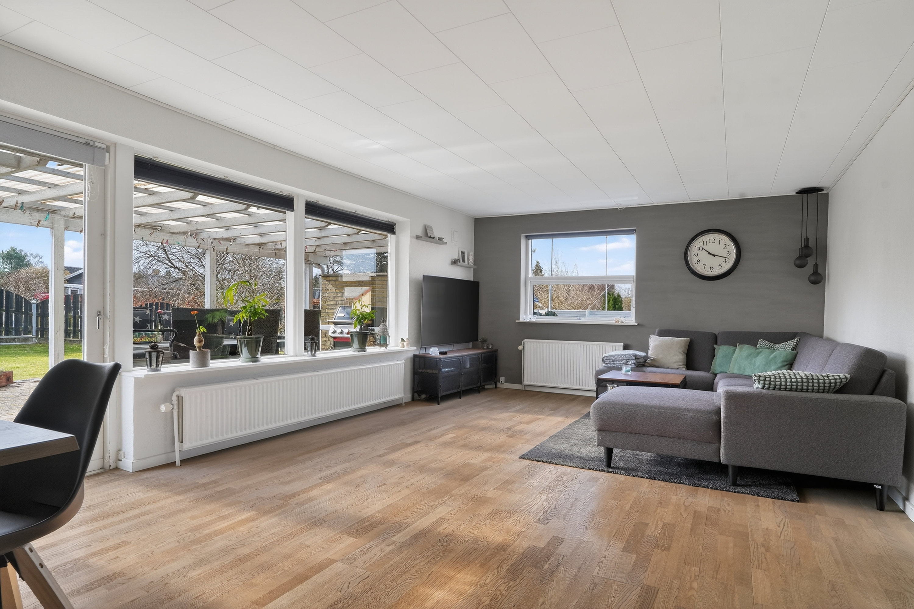 Fremhævet stue billede i fuldskærmstilstand. Billede af Idrætsvej 27, Undløse, 4340 Tølløse