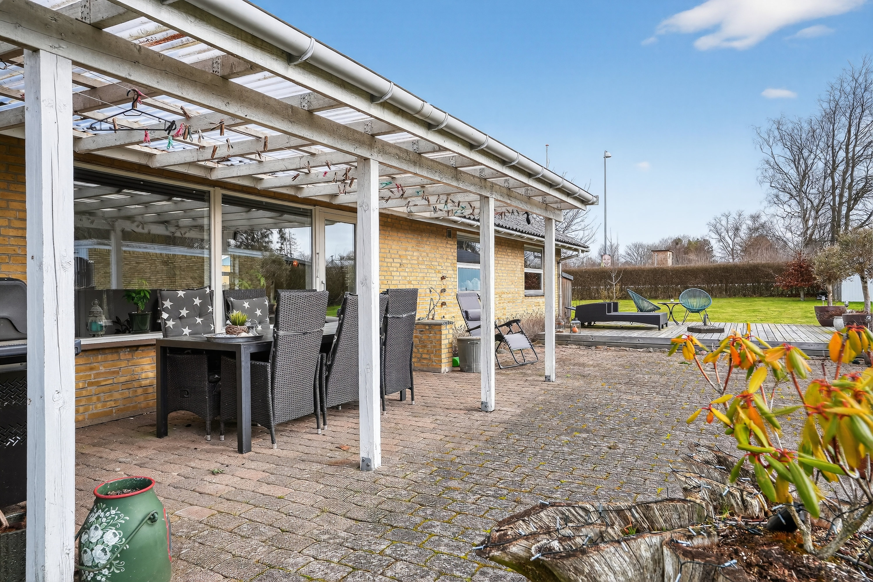 Fremhævet terrasse billede i fuldskærmstilstand. Billede af Idrætsvej 27, Undløse, 4340 Tølløse