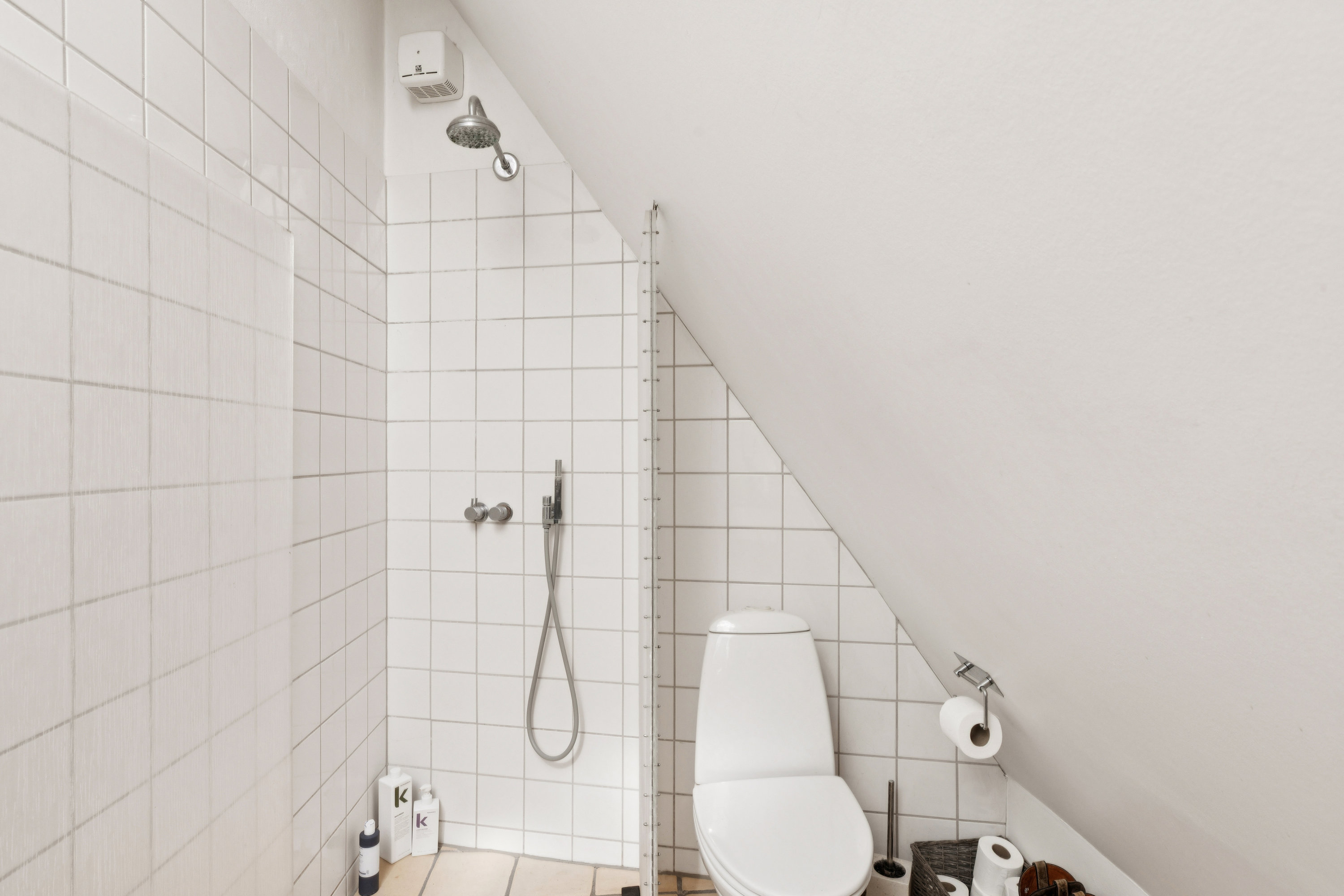 Fremhævet badeværelse billede i fuldskærmstilstand. Billede af Torvet 10, 6760 Ribe