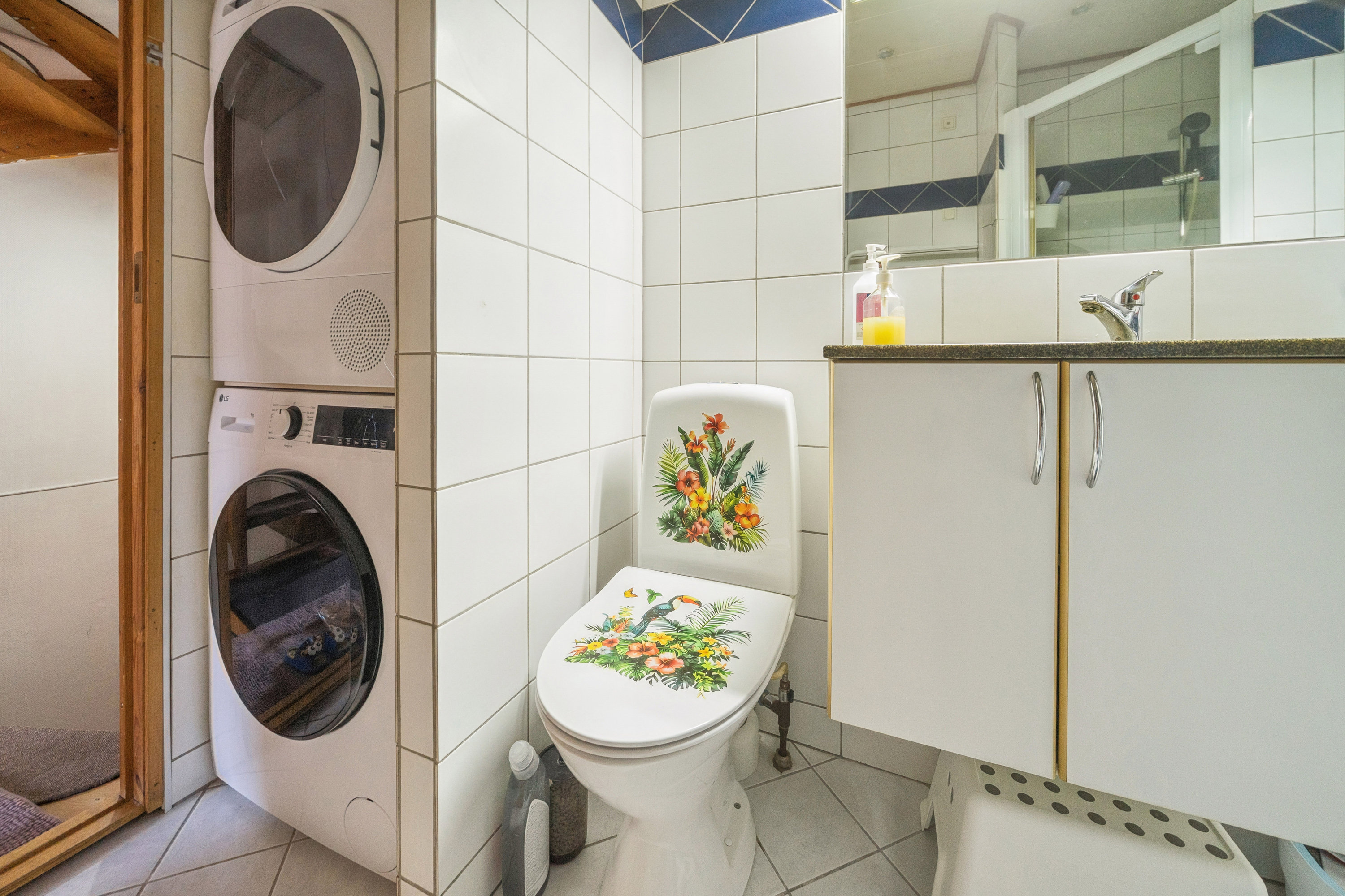 Fremhævet badeværelse billede i fuldskærmstilstand. Billede af Vejledalen 202, 2635 Ishøj