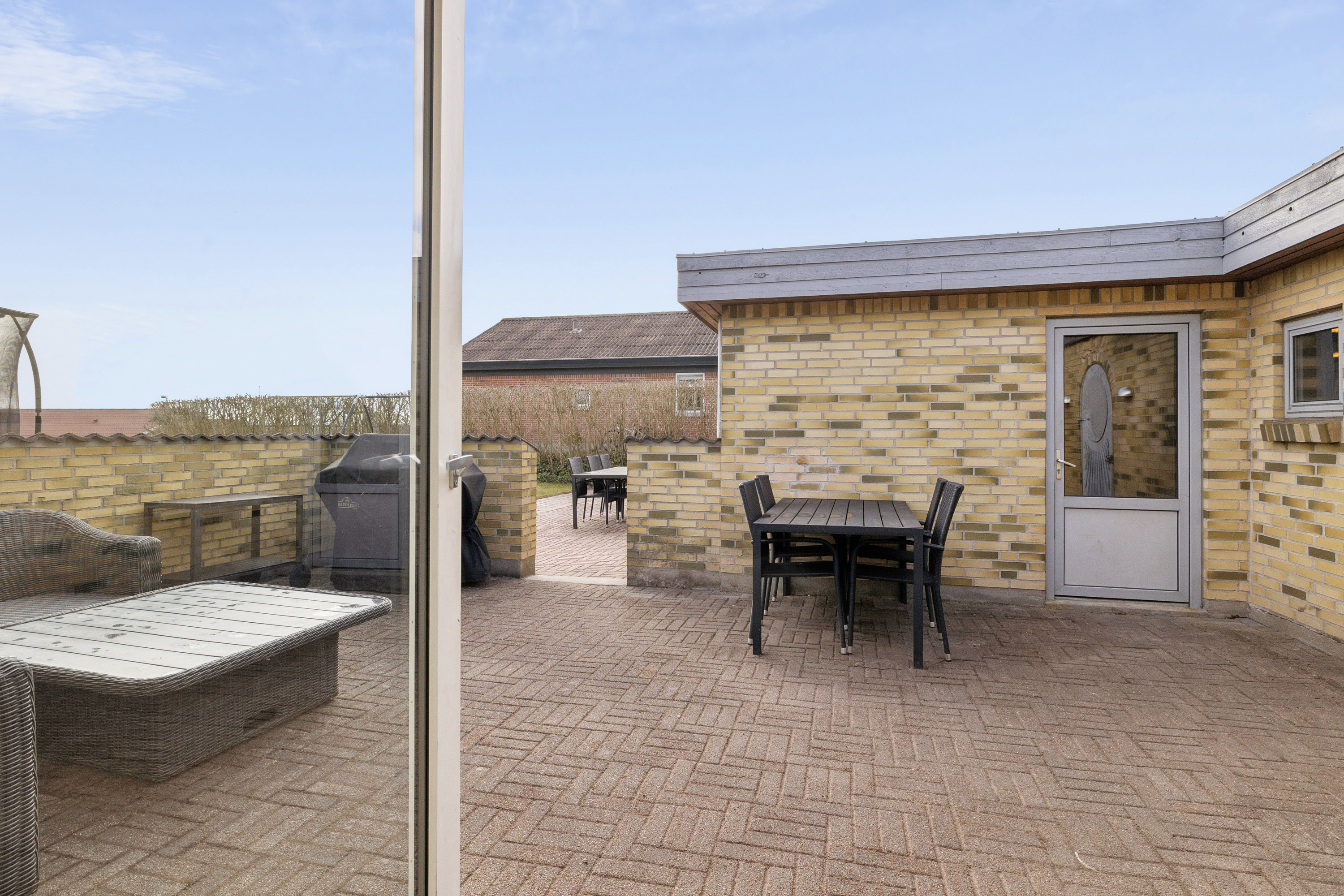 Fremhævet terrasse billede i fuldskærmstilstand. Billede af Kvædeparken 80, 9500 Hobro