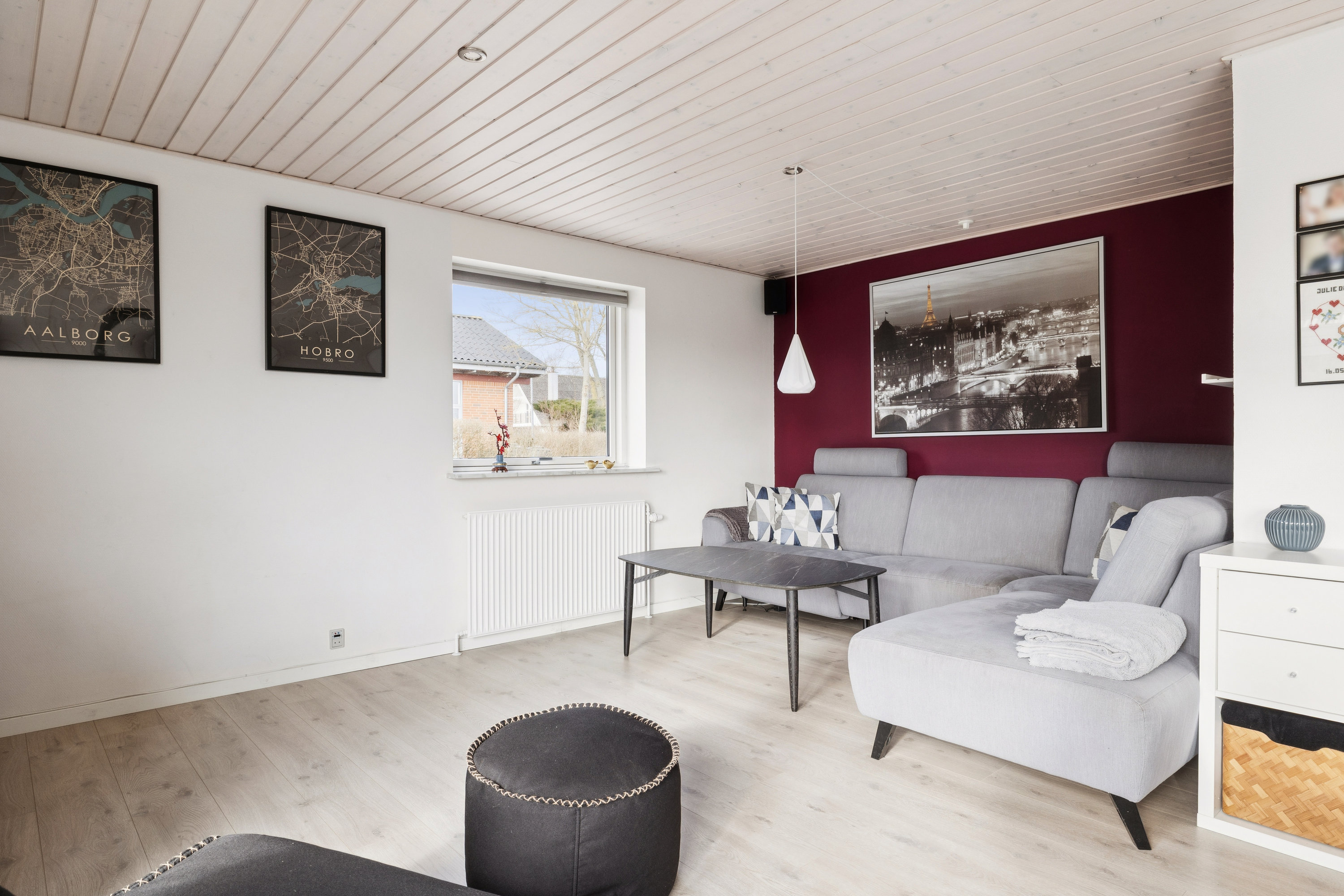 Fremhævet stue billede i fuldskærmstilstand. Billede af Kvædeparken 80, 9500 Hobro
