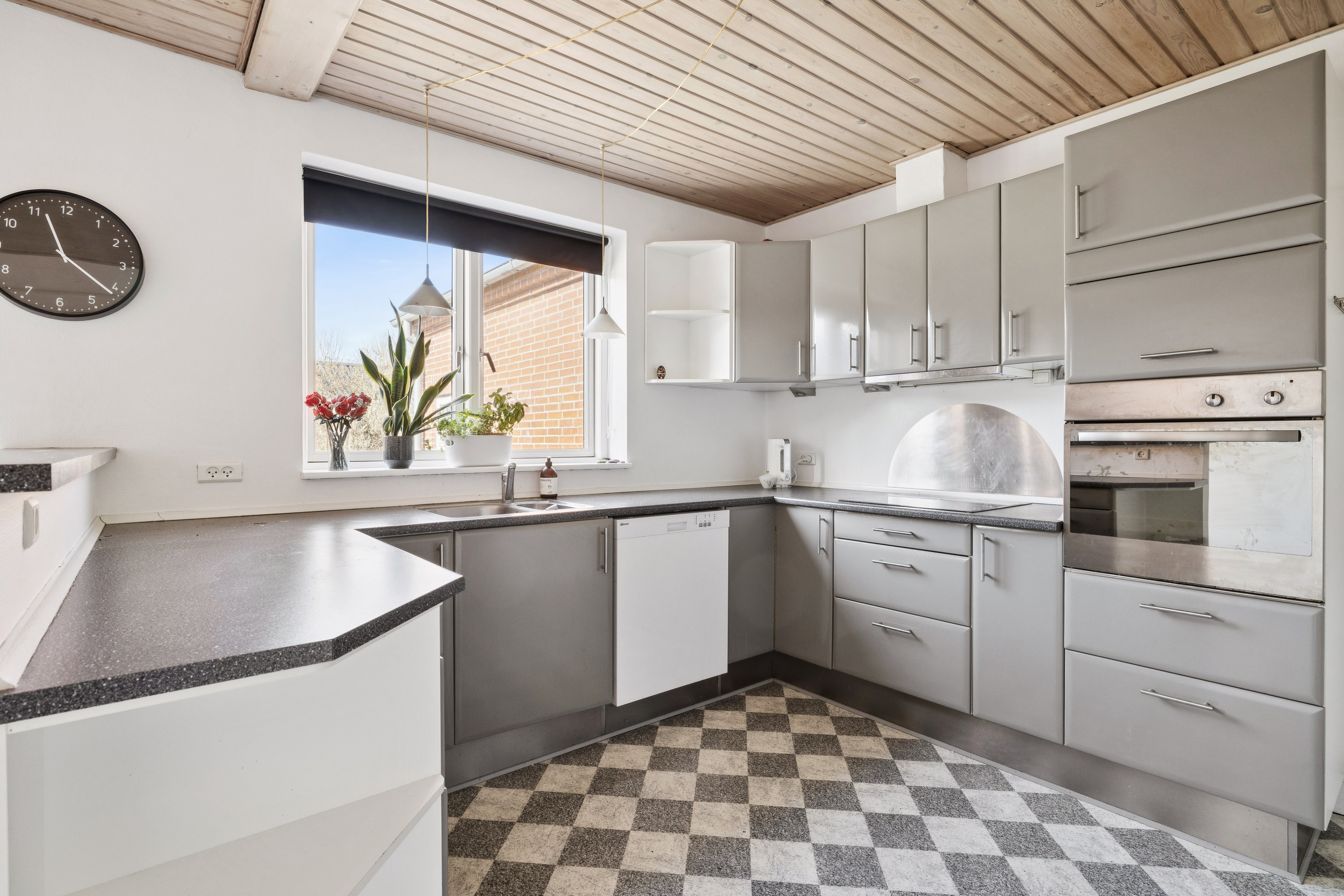 Fremhævet køkken billede i fuldskærmstilstand. Billede af Sandstræde 6, Klejtrup, 9500 Hobro