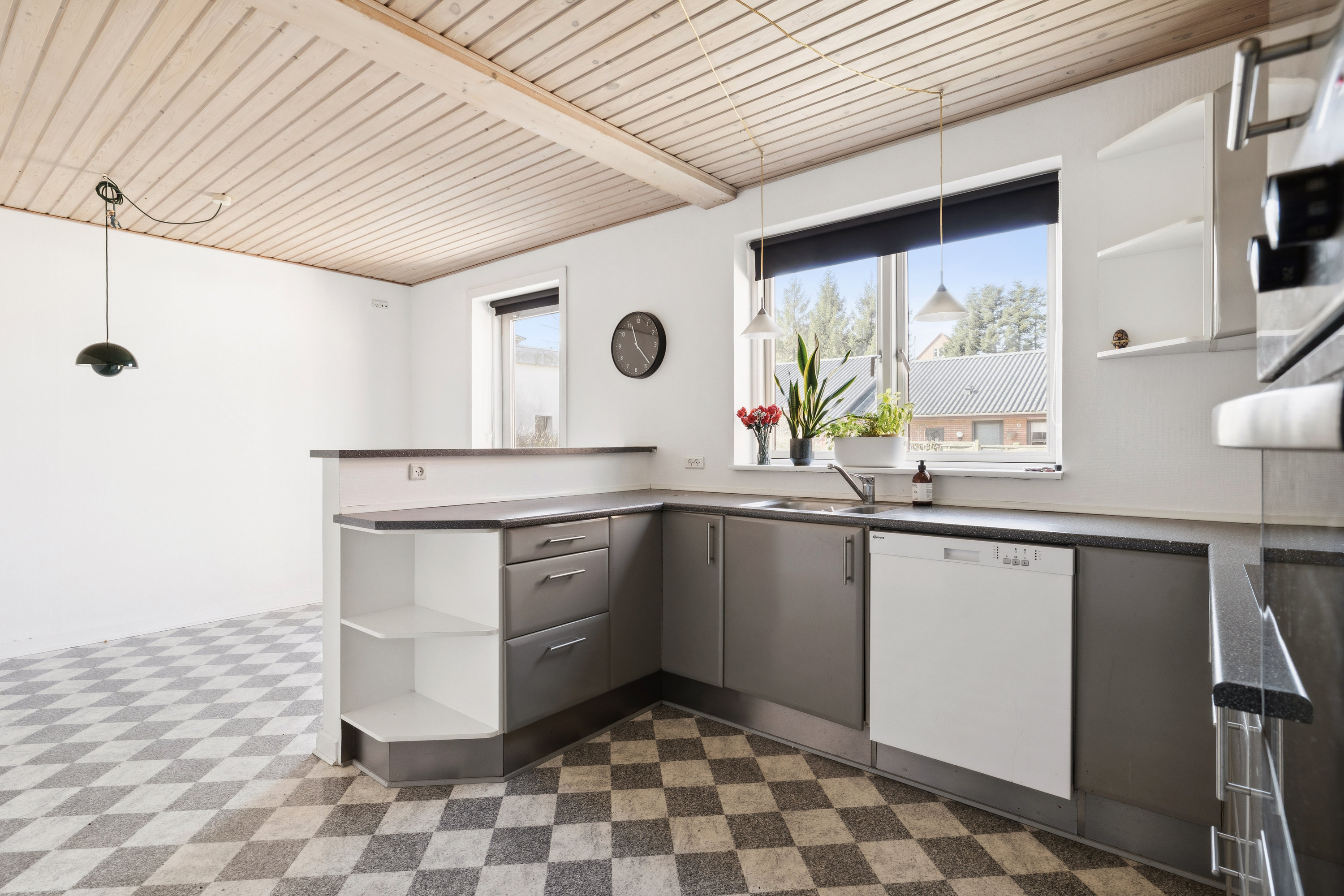 Fremhævet køkken billede i fuldskærmstilstand. Billede af Sandstræde 6, Klejtrup, 9500 Hobro