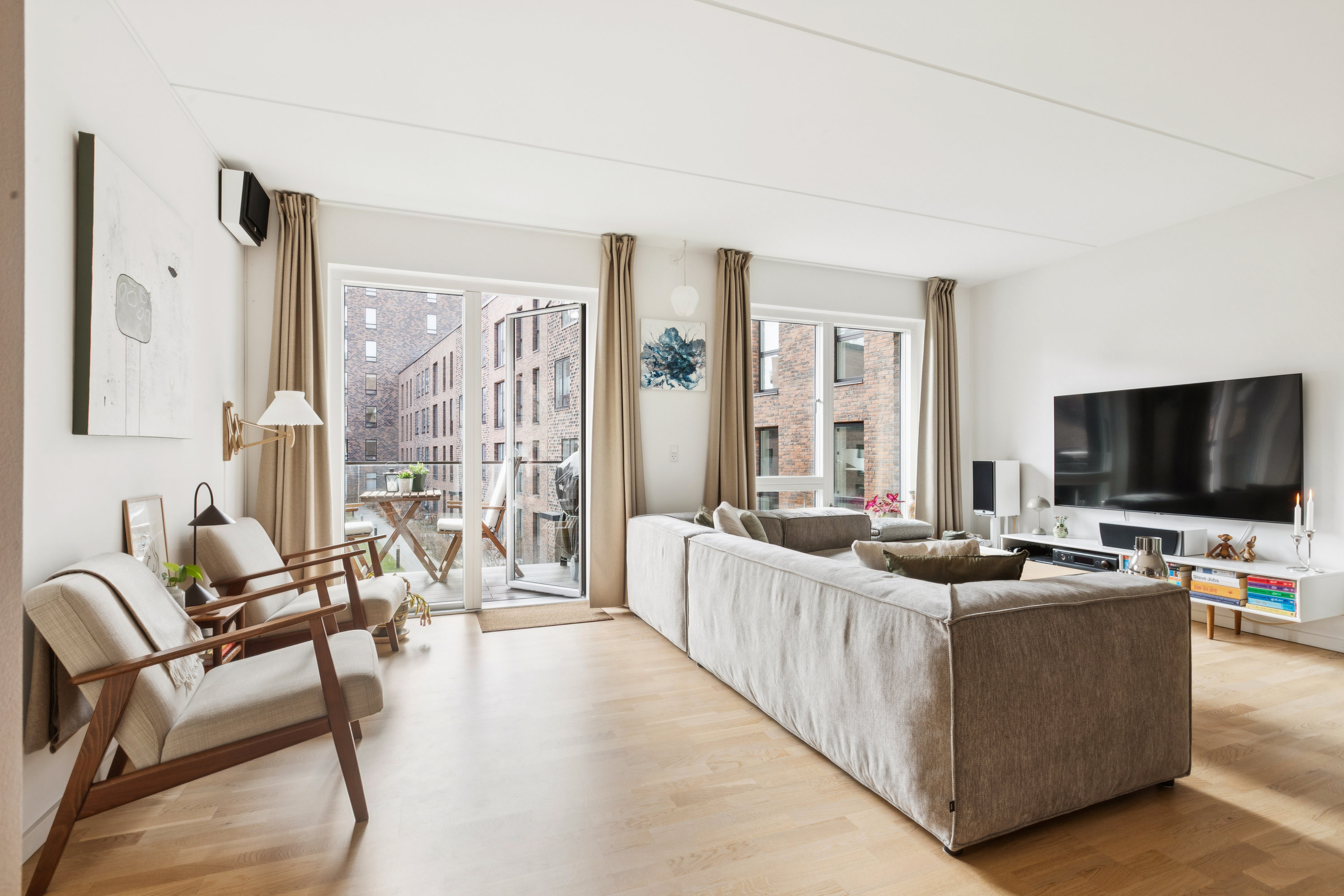 Fremhævet stue billede i fuldskærmstilstand. Billede af Ingrid Marievej 52, 1. th., 2500 Valby