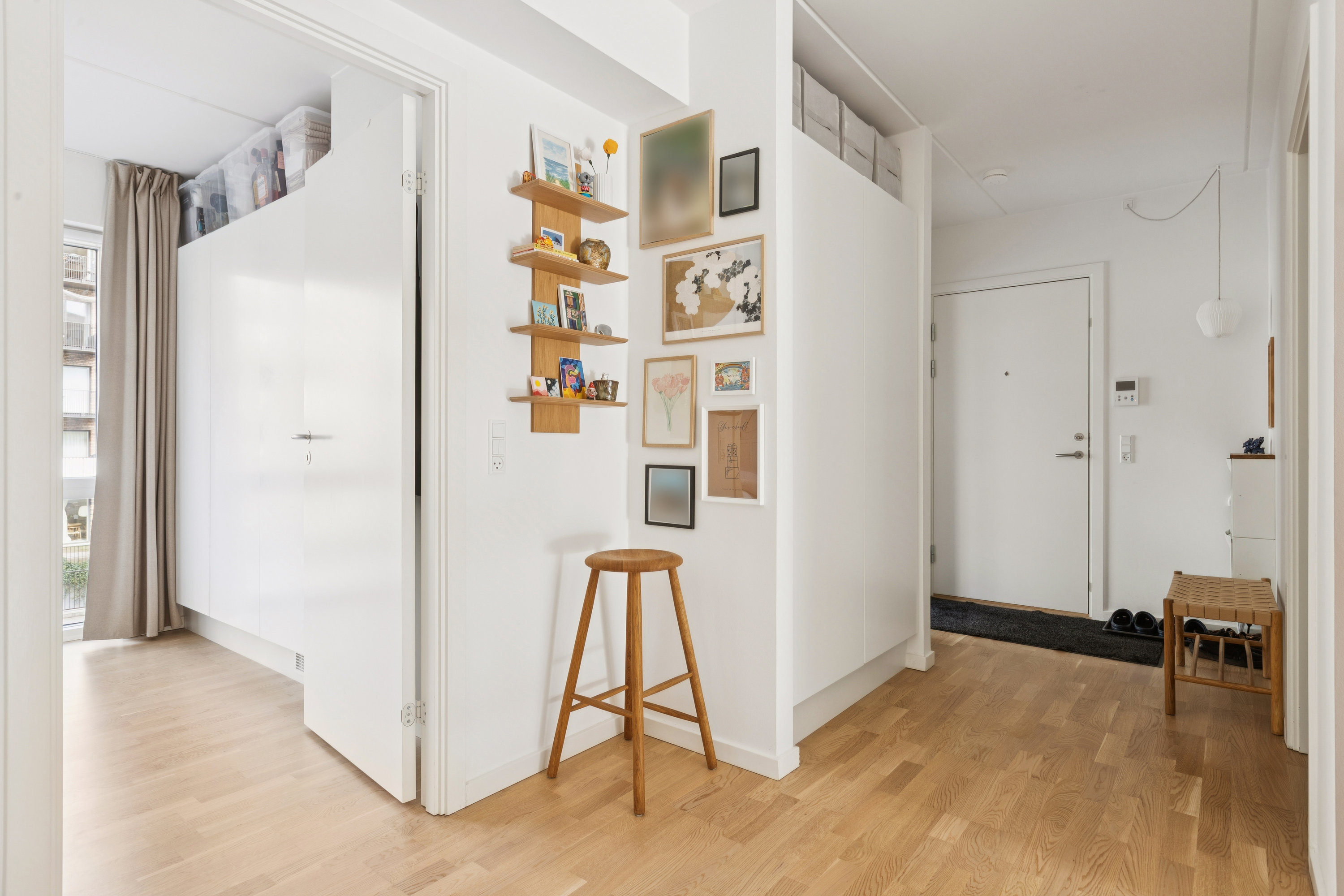 Fremhævet gang billede i fuldskærmstilstand. Billede af Ingrid Marievej 52, 1. th., 2500 Valby