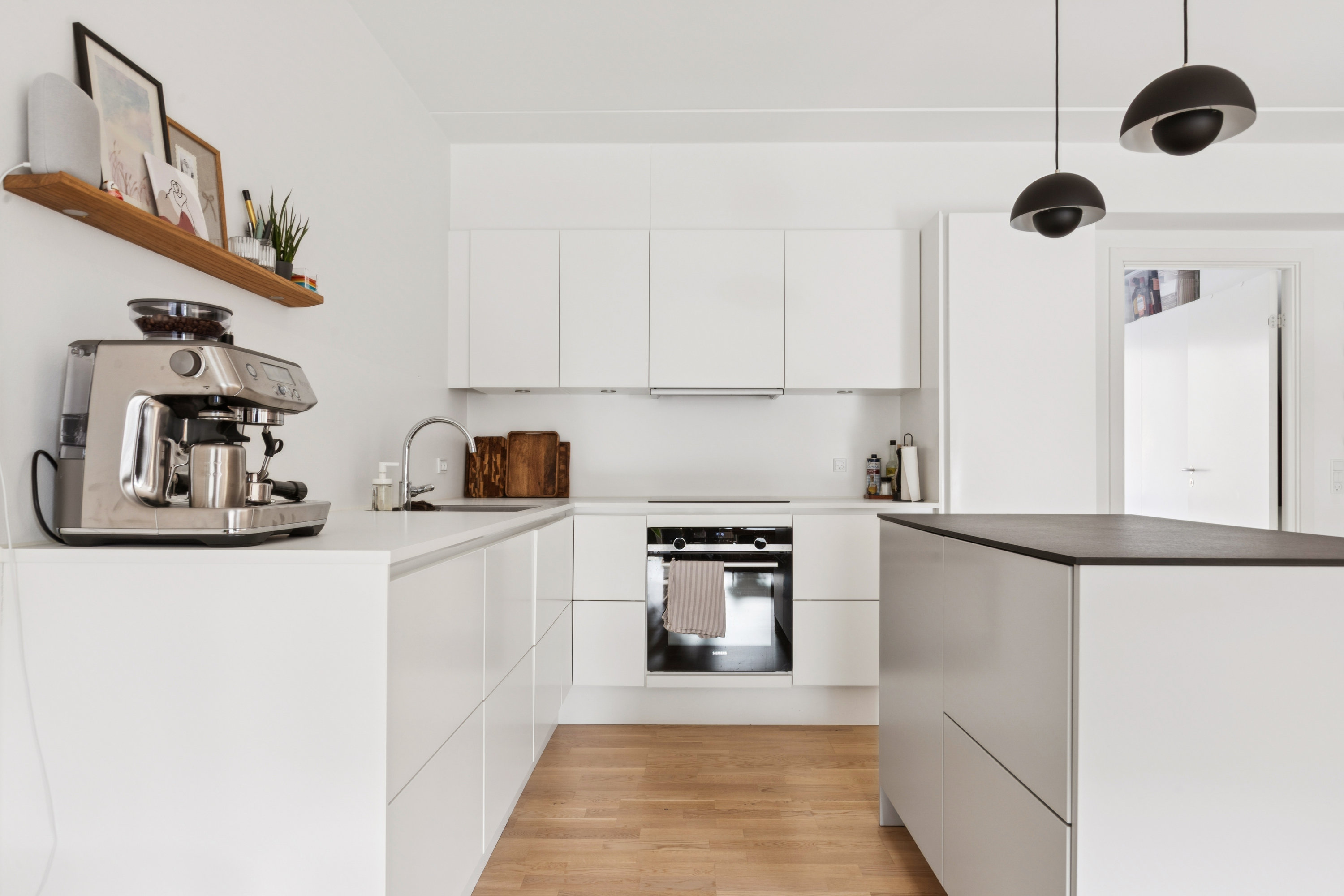 Fremhævet køkken billede i fuldskærmstilstand. Billede af Ingrid Marievej 52, 1. th., 2500 Valby