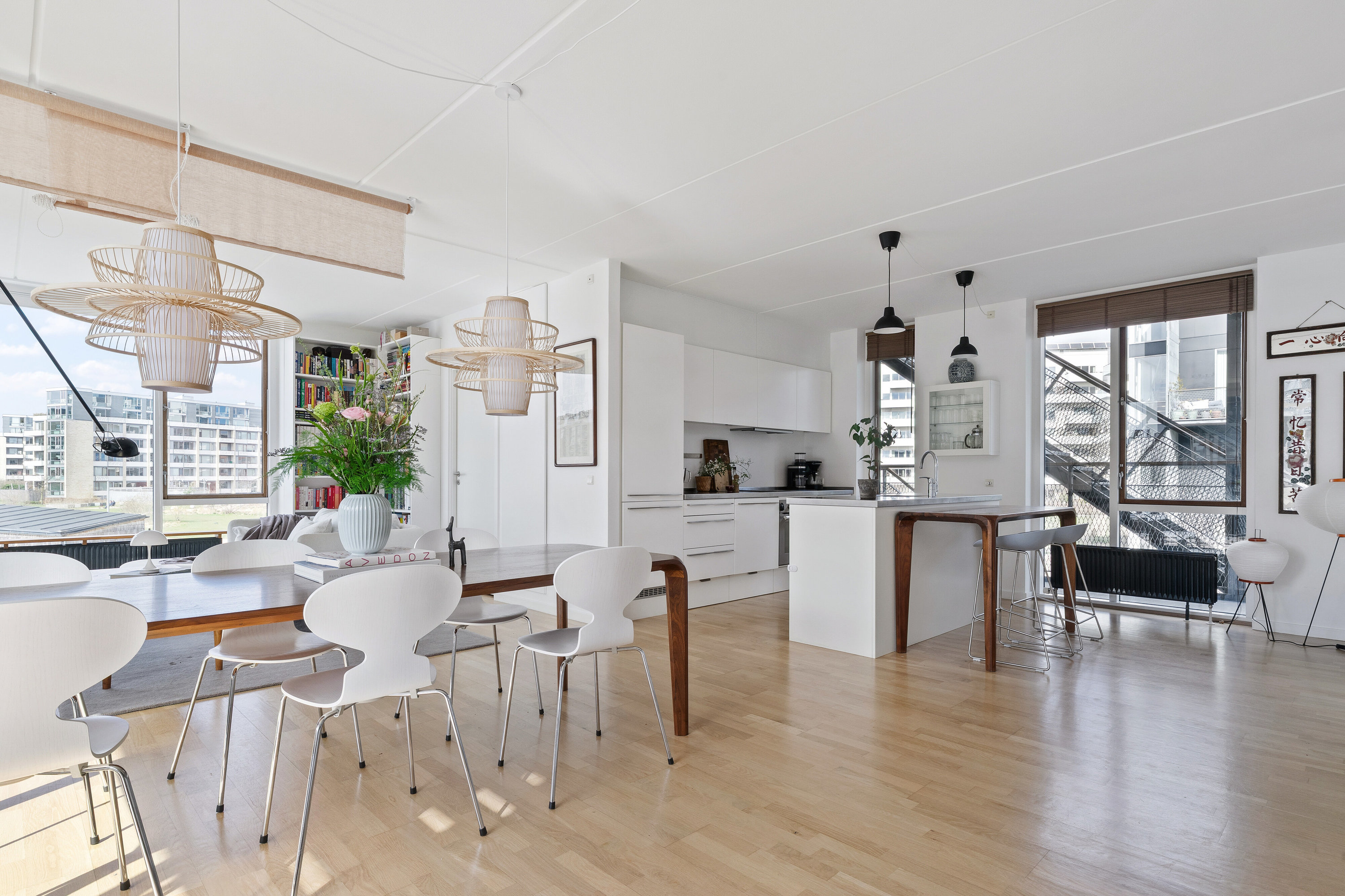 Fremhævet spisestue billede i fuldskærmstilstand. Billede af Peter Holms Vej 16, 1. 3., 2450 København SV