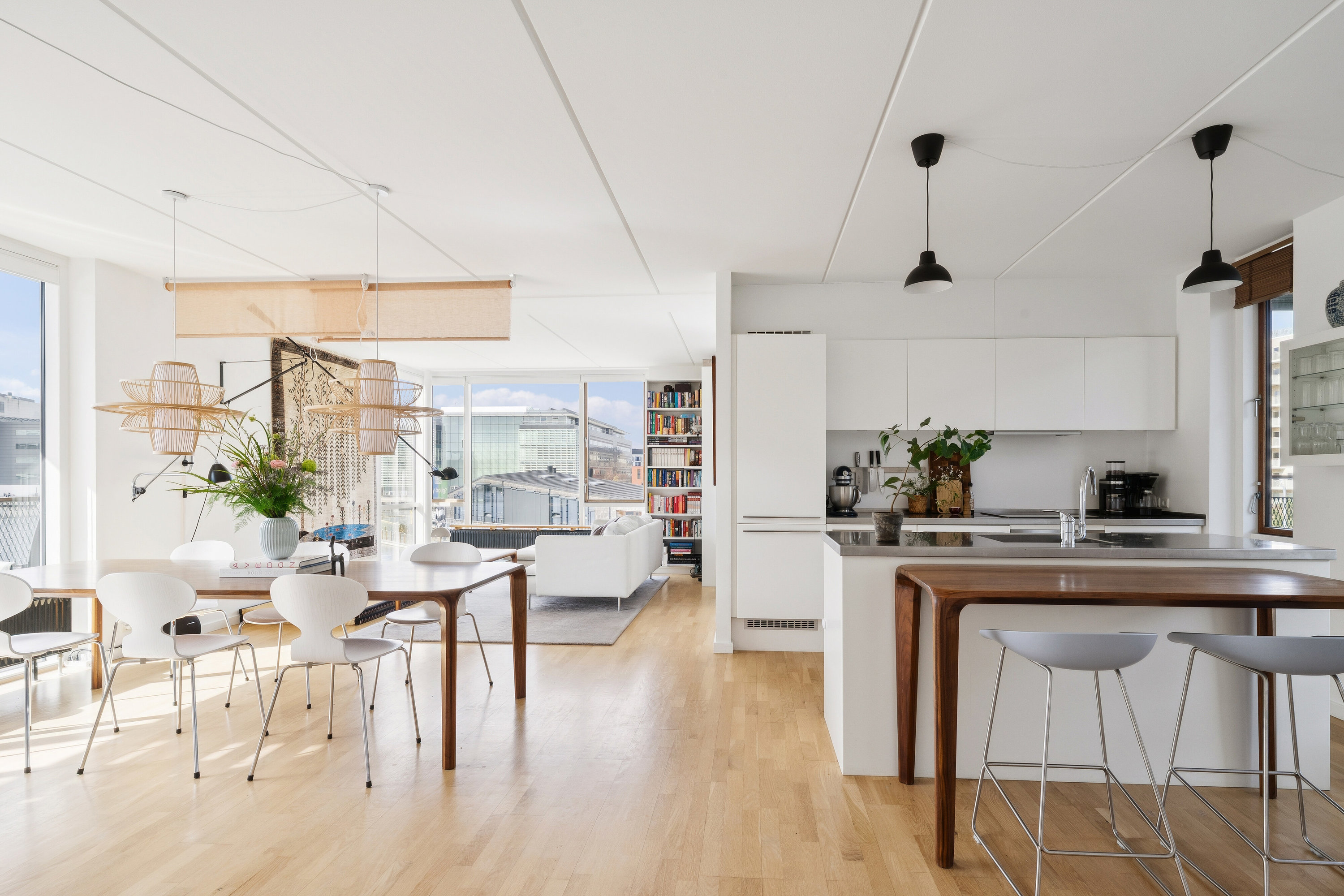 Fremhævet spisestue billede i fuldskærmstilstand. Billede af Peter Holms Vej 16, 1. 3., 2450 København SV