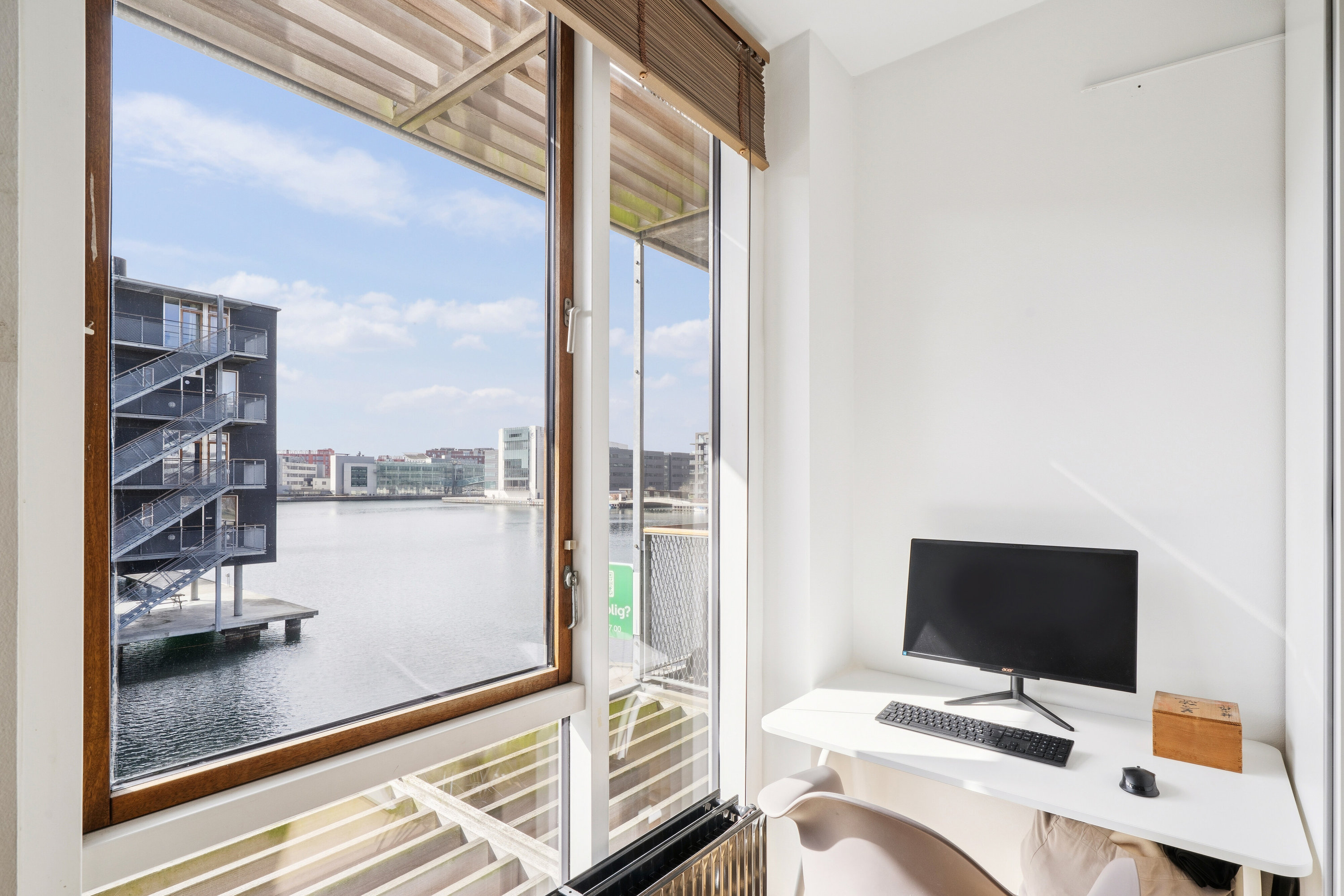 Fremhævet arbejdsværelse billede i fuldskærmstilstand. Billede af Peter Holms Vej 16, 1. 3., 2450 København SV